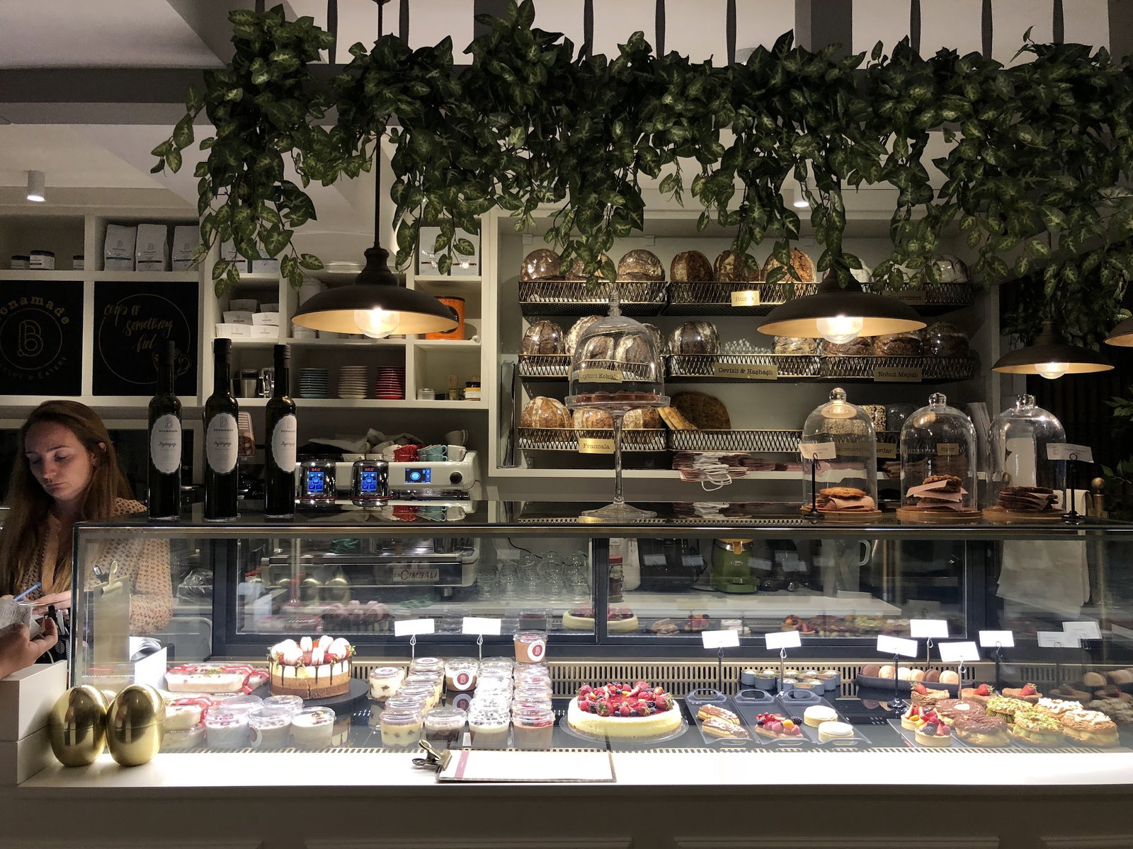 Bonamade Bakery & Eatery