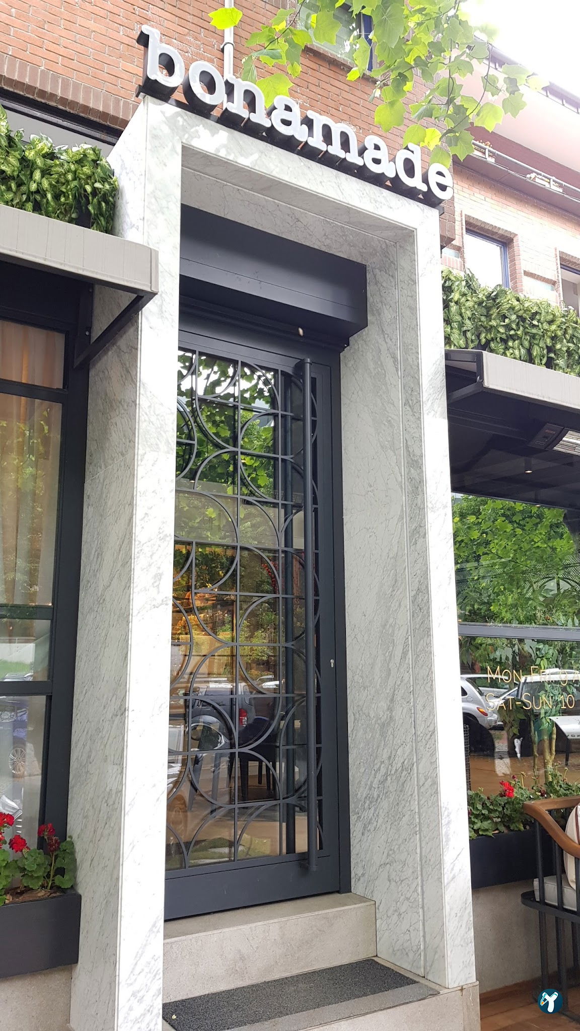 Bonamade Bakery & Eatery