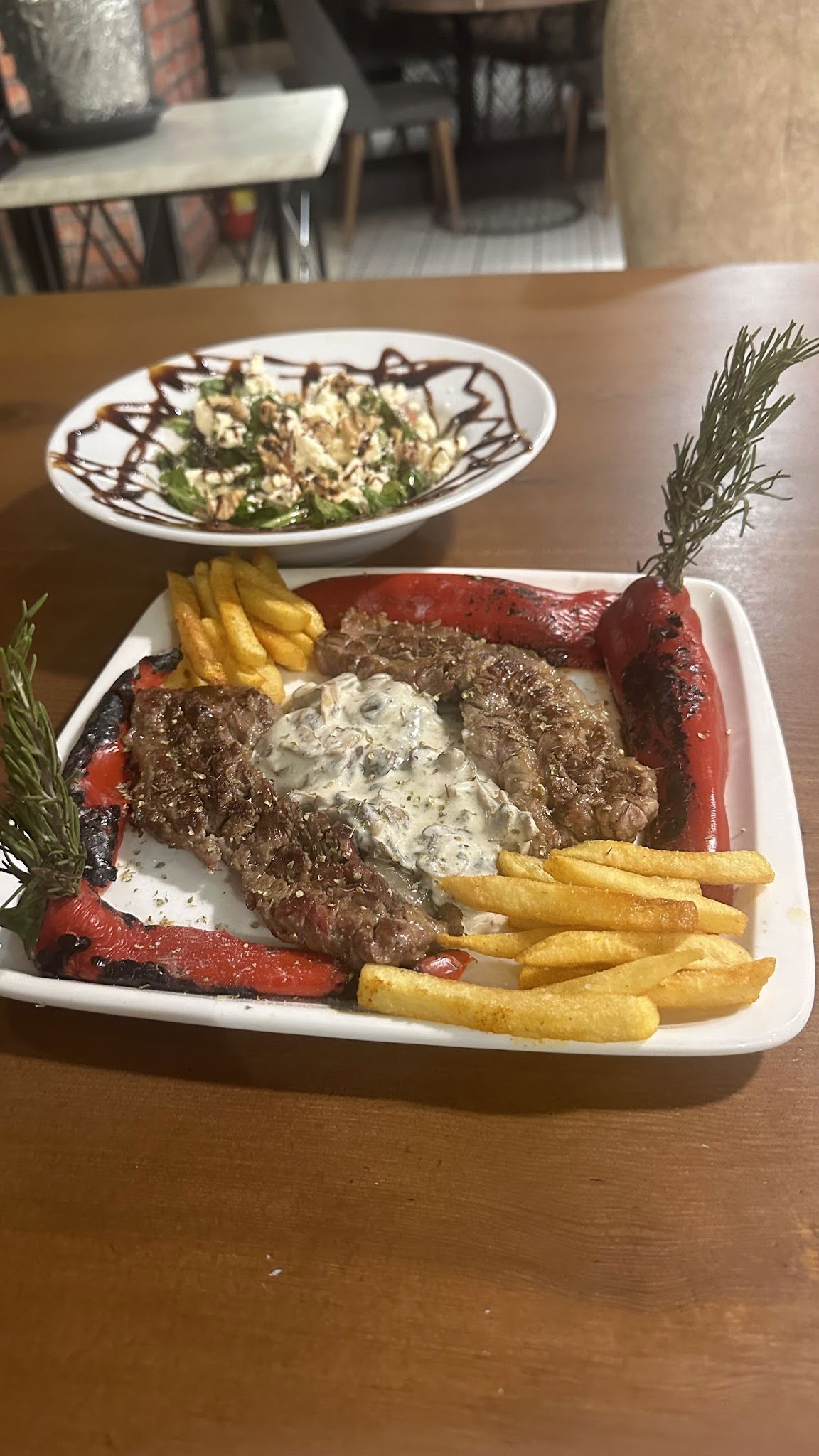 İstanbul Hanedan Restoran Cafe