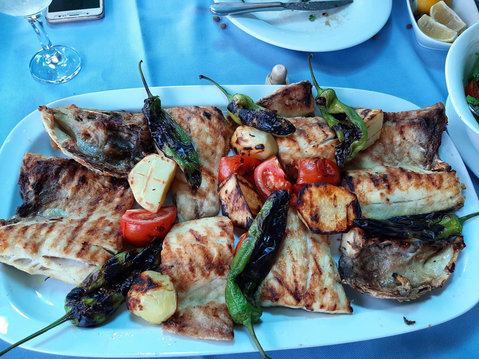 Yakamoz Alamatra Et Balık Restaurant