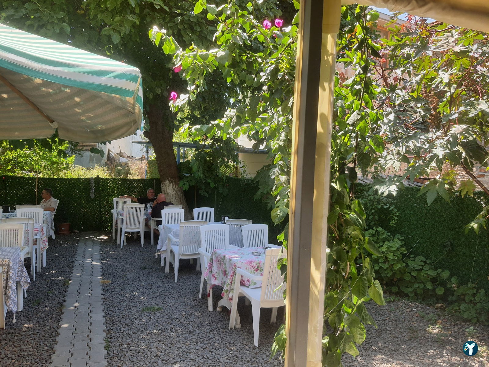 Saklı Bahçe Kahvaltı Ve Kafe