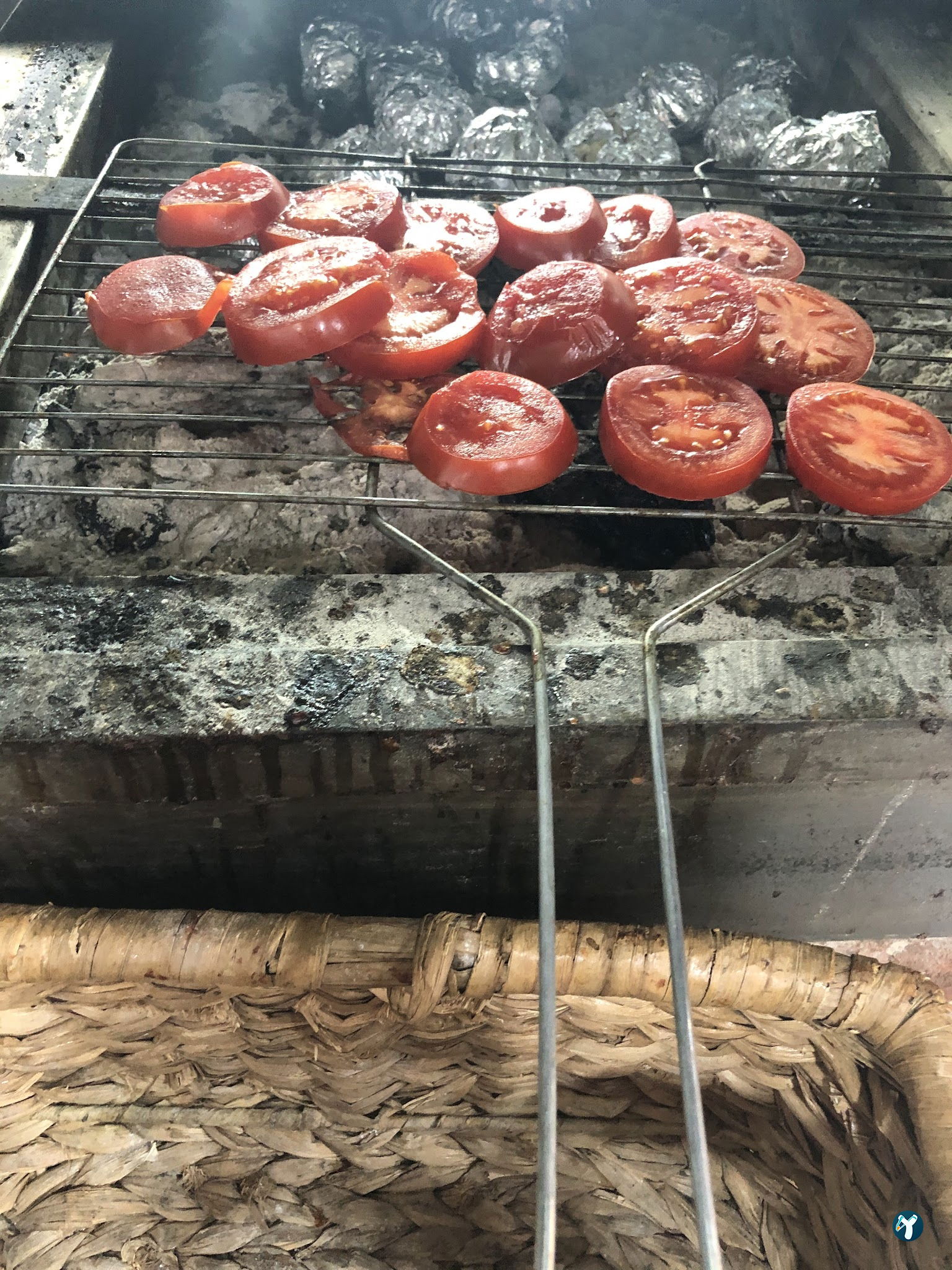 Meşhur Sanayi̇ Köfteci̇si̇