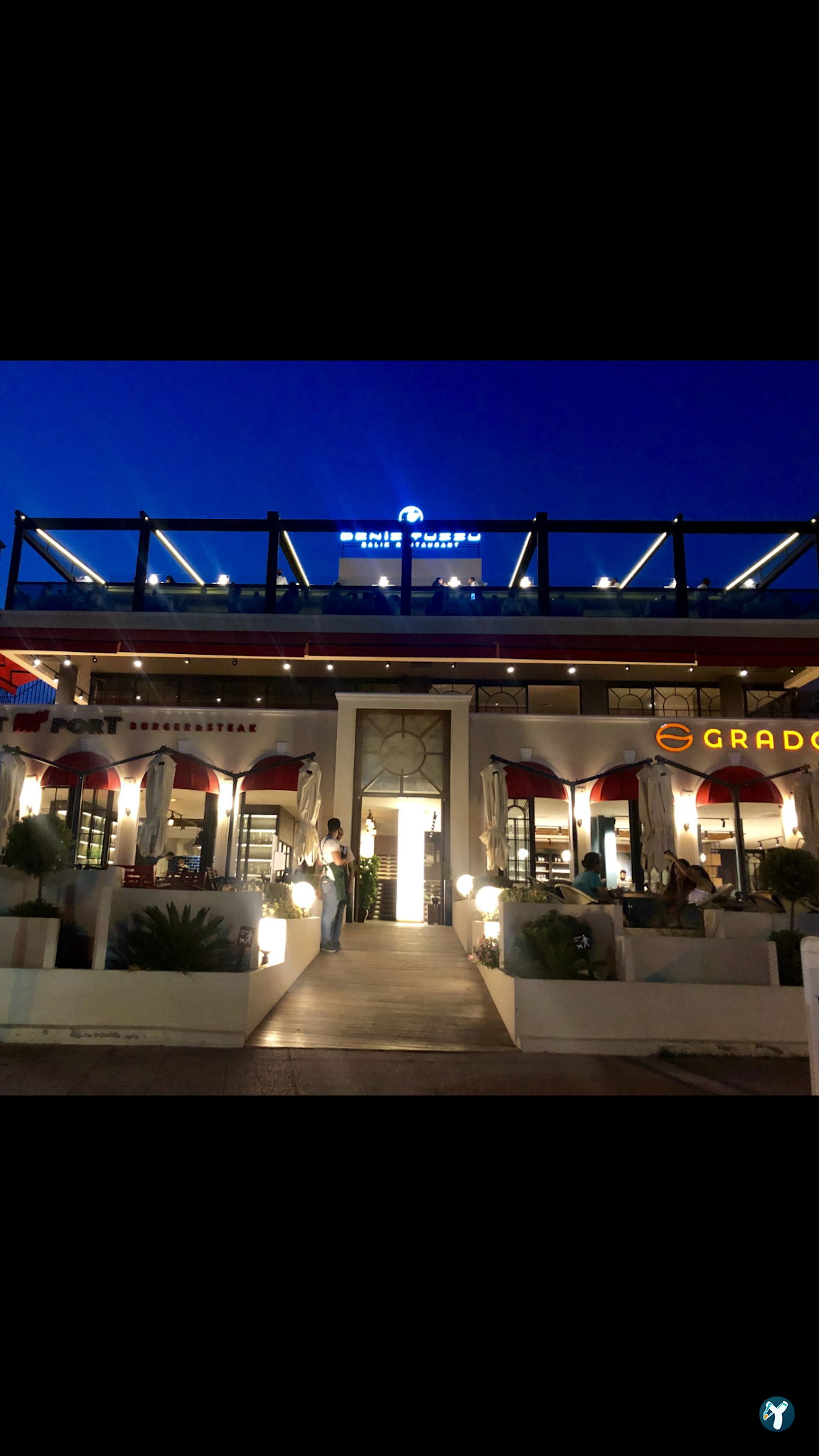 Deniz Tuzzu Restaurant