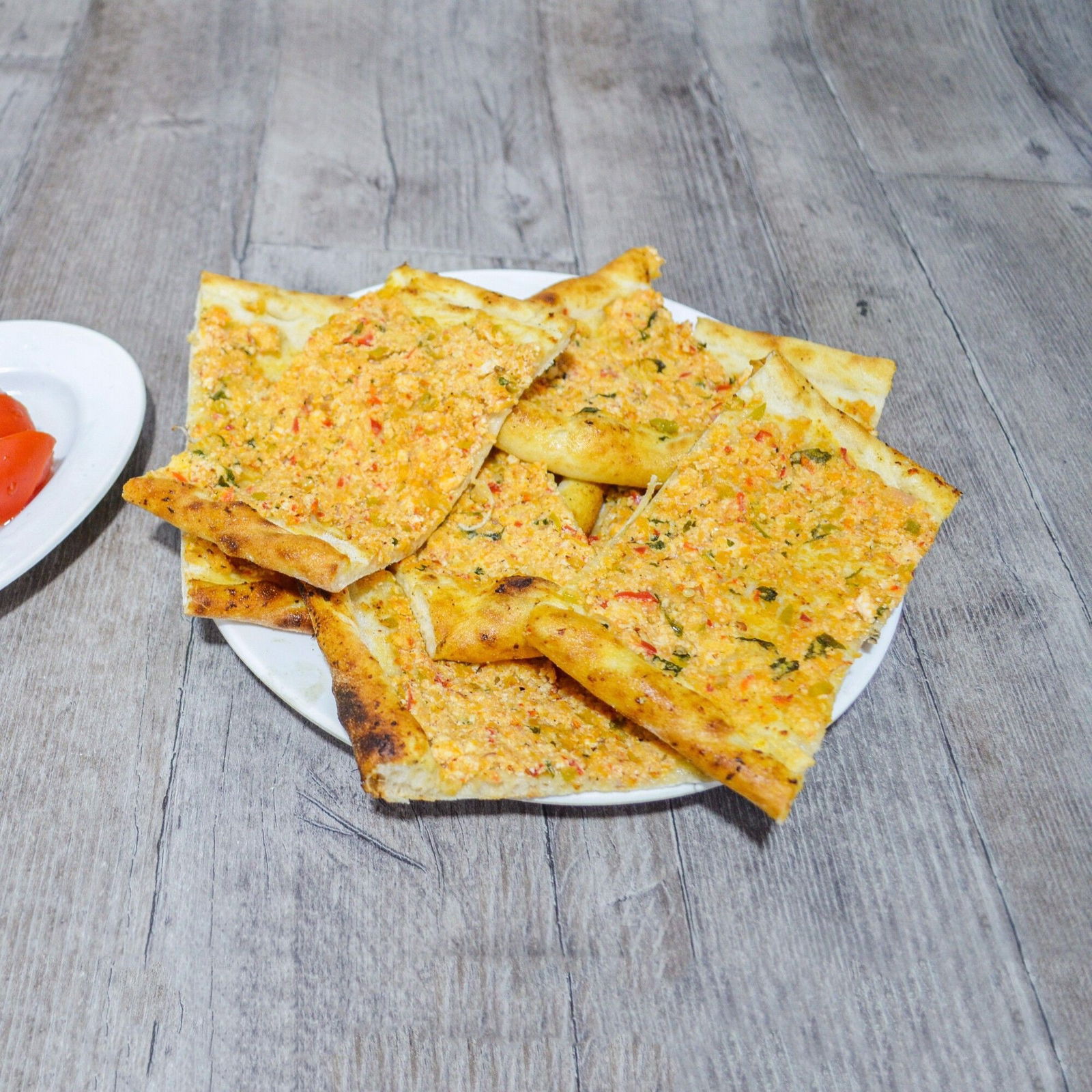 Peynirli Yumurtalı Pide