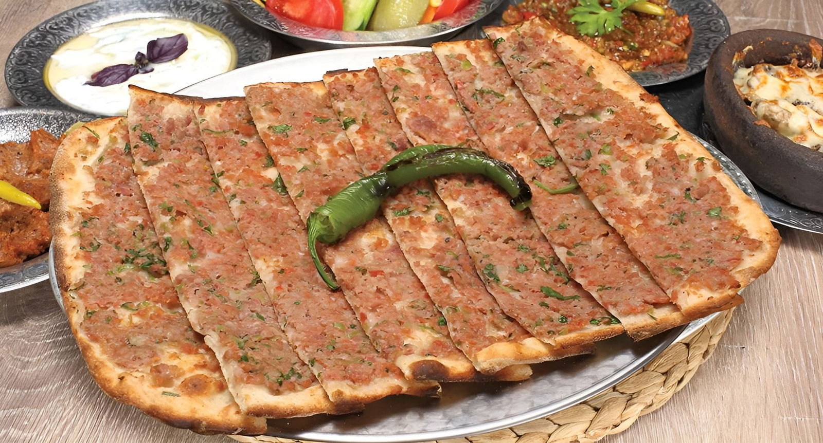 Kıymalı Pide