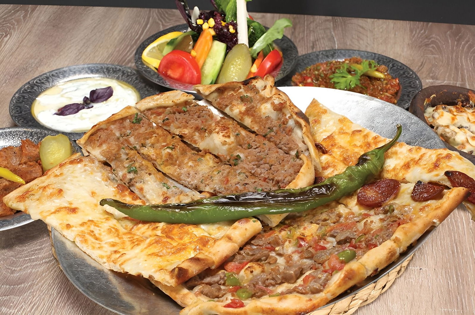 Karışık Pide