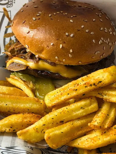 Ohannes Burger Konyaaltı