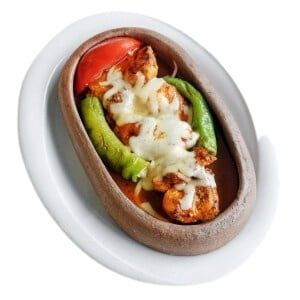 Kiremitte Kaşarlı Tavuk