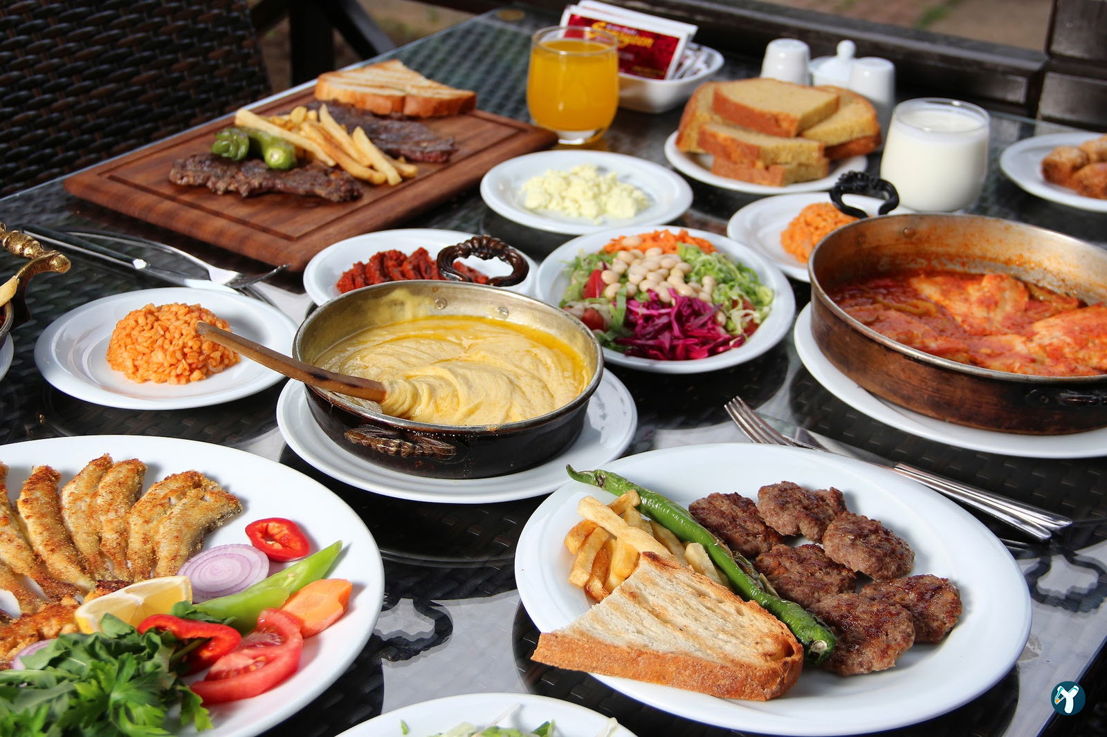 Saray Restaurant Duruşehir