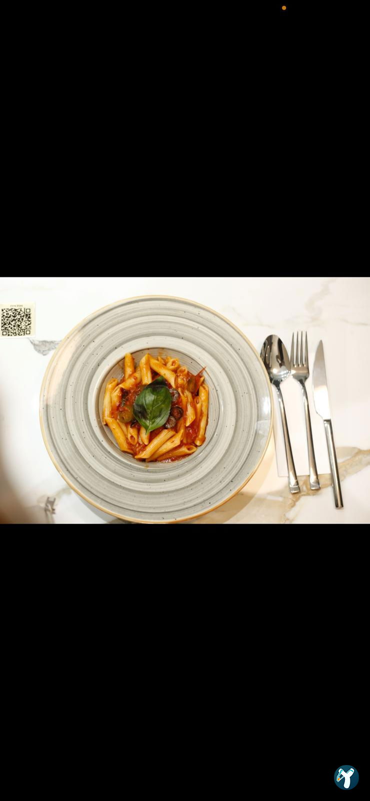 Perla Cafe Restaurant