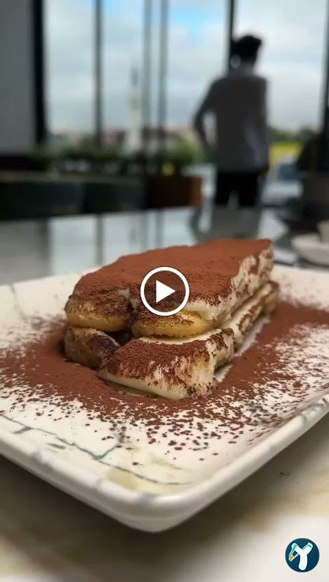 Perla Cafe Restaurant