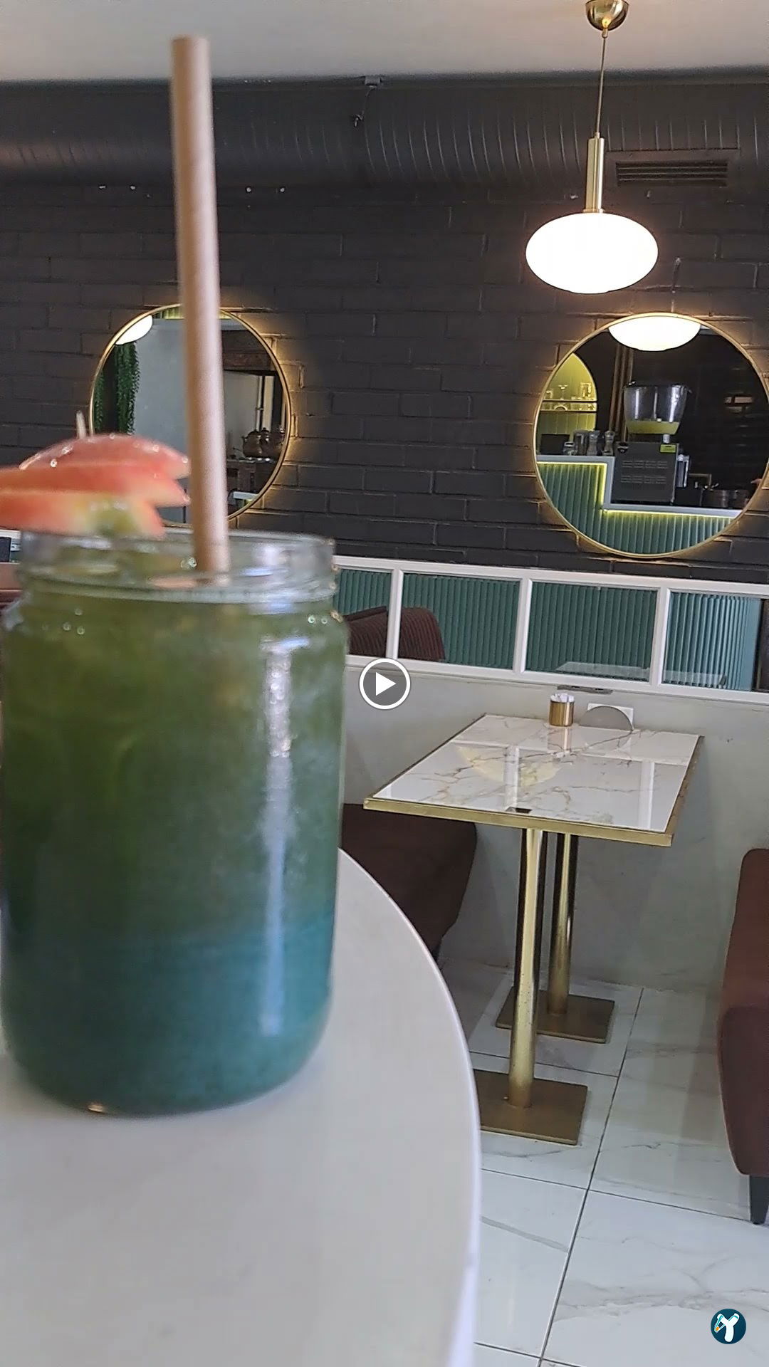Perla Cafe Restaurant