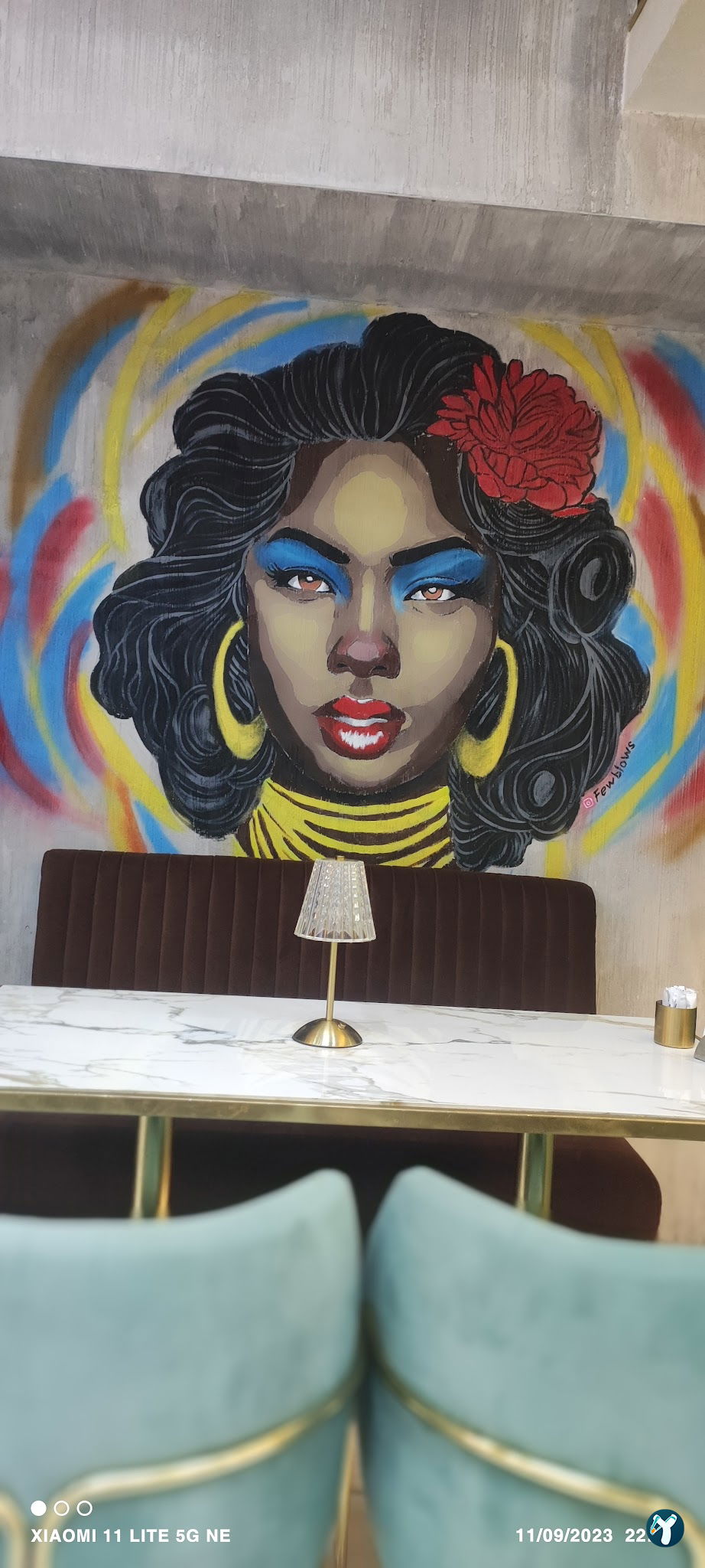Perla Cafe Restaurant