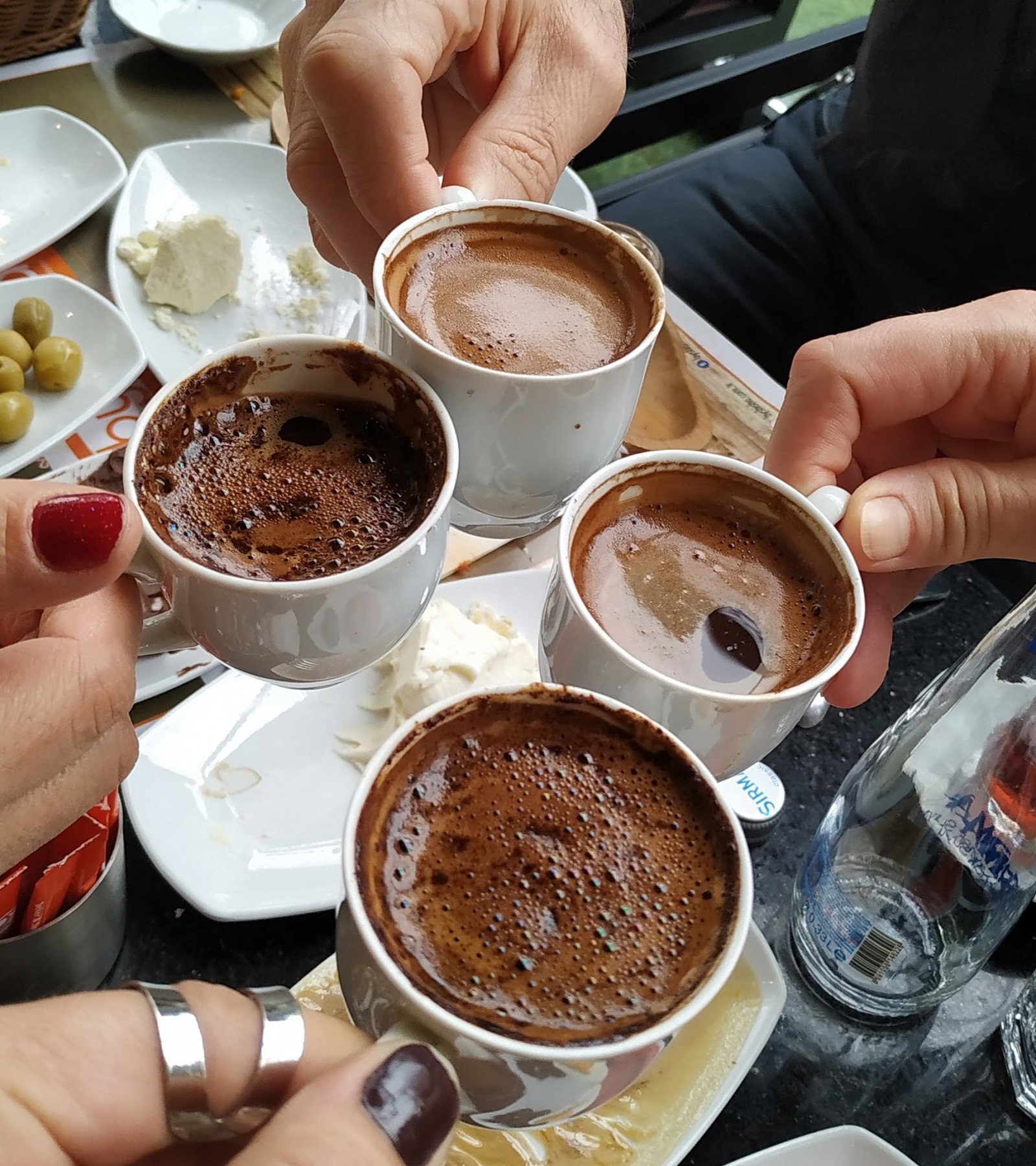 Shisha Cafe & Bistro