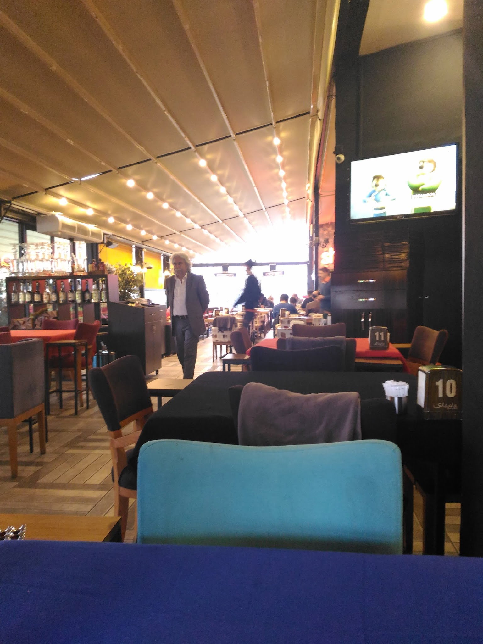 Shisha Cafe & Bistro