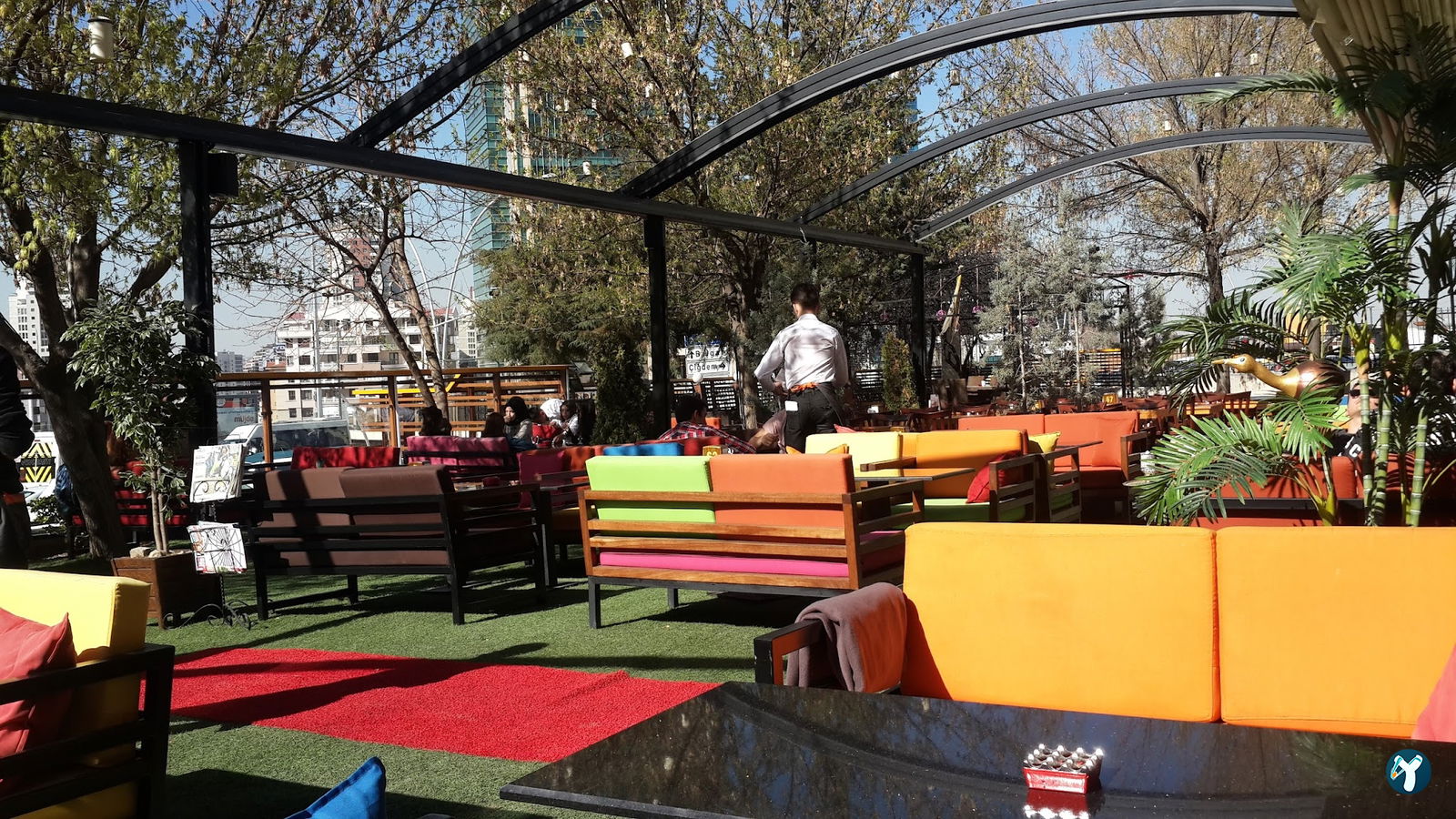 Shisha Cafe & Bistro
