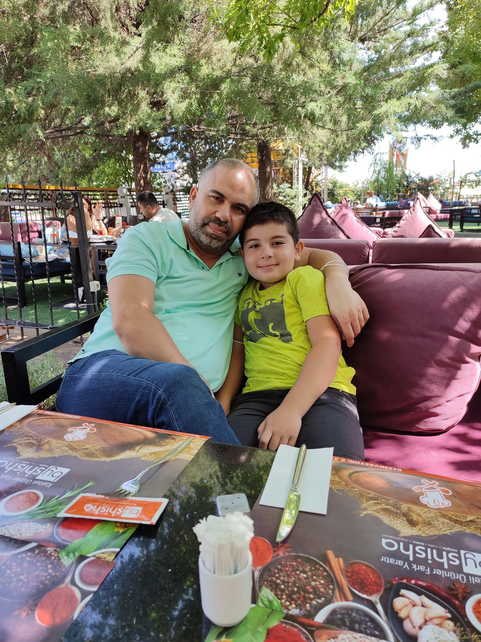 Shisha Cafe & Bistro