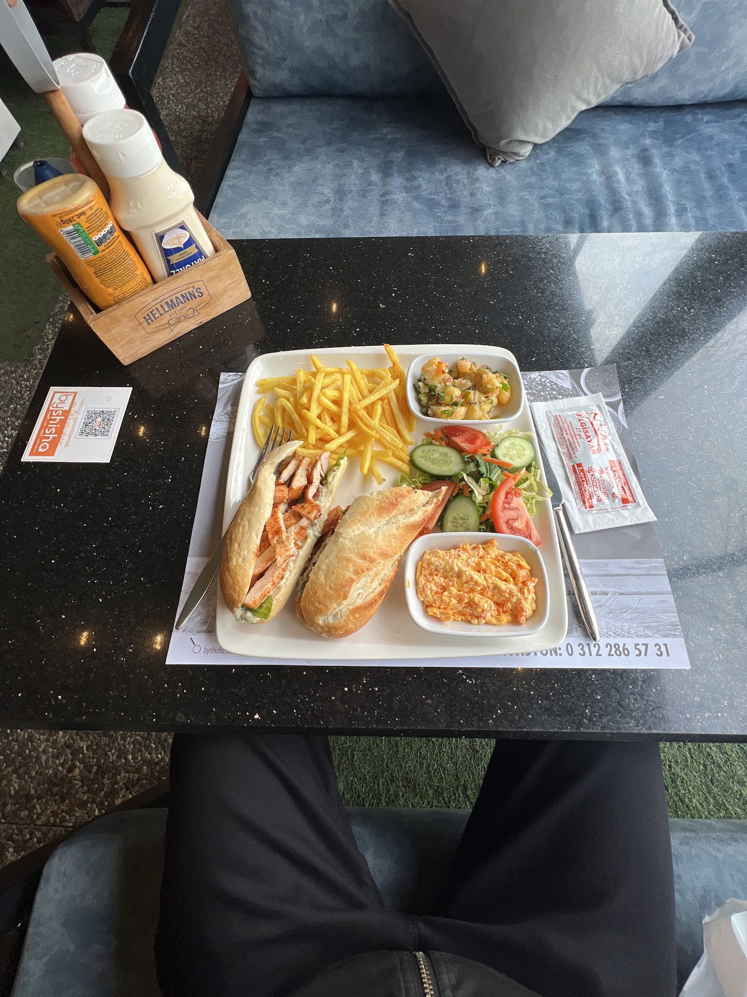 Shisha Cafe & Bistro