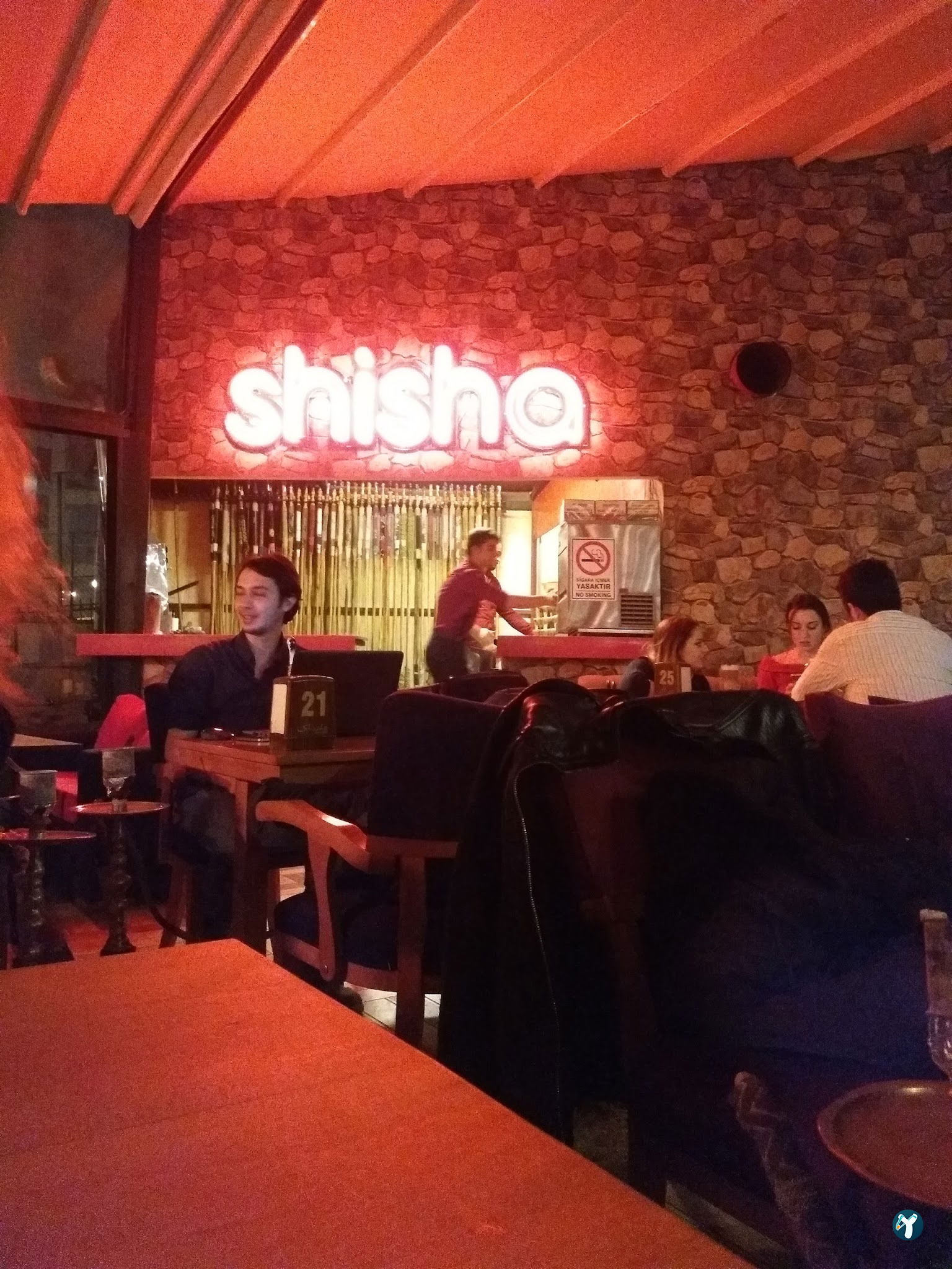 Shisha Cafe & Bistro
