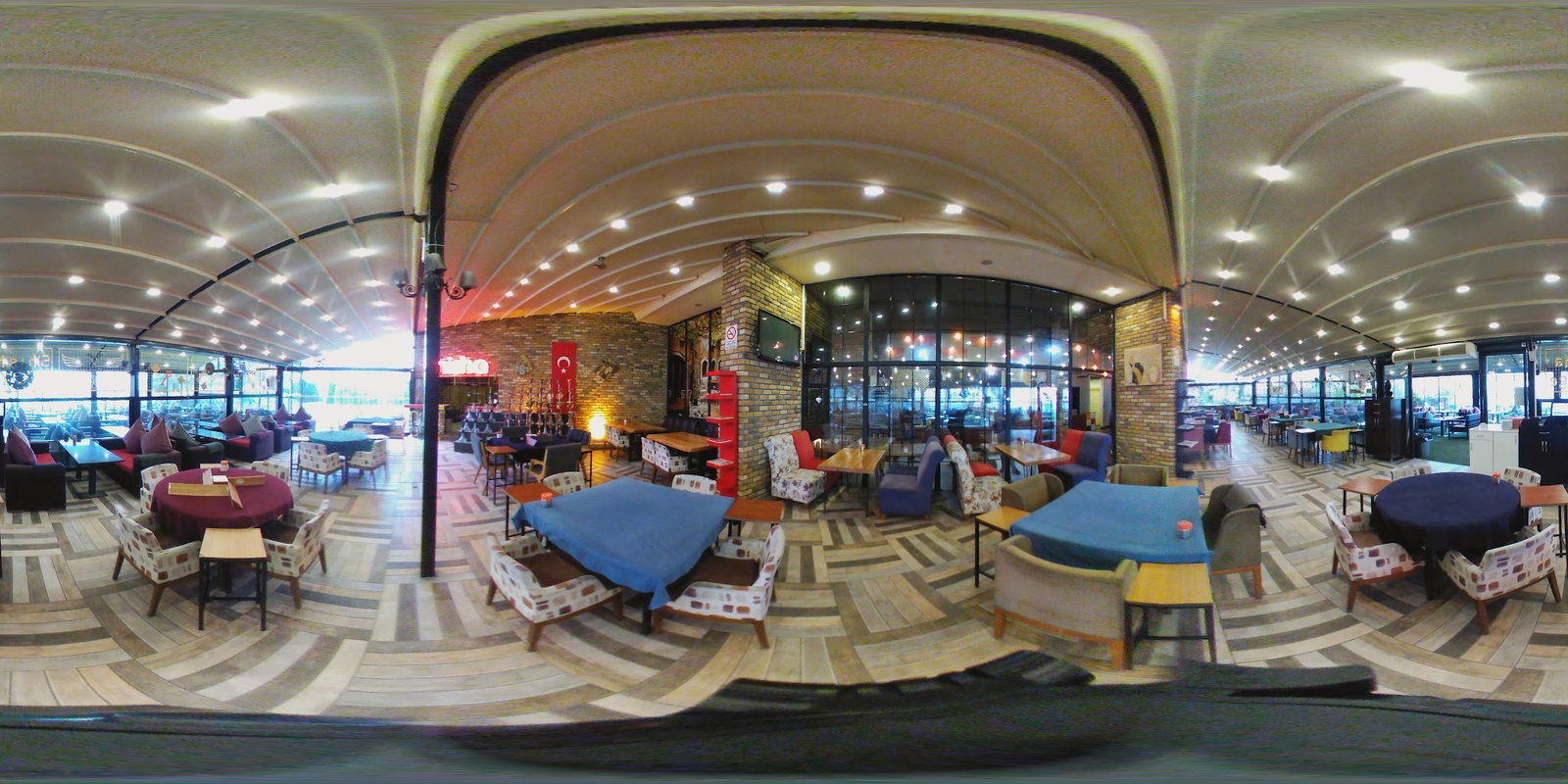 Shisha Cafe & Bistro