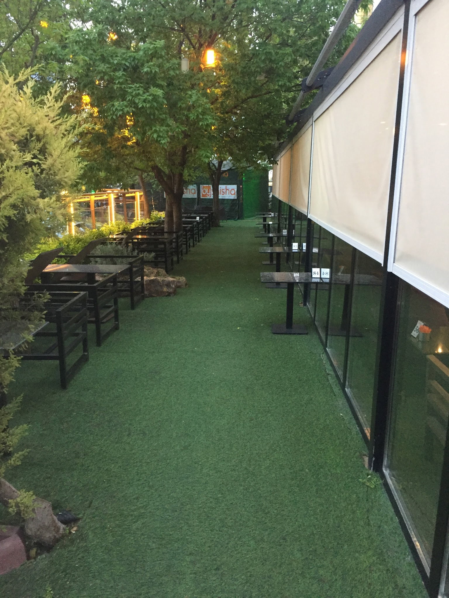 Shisha Cafe & Bistro