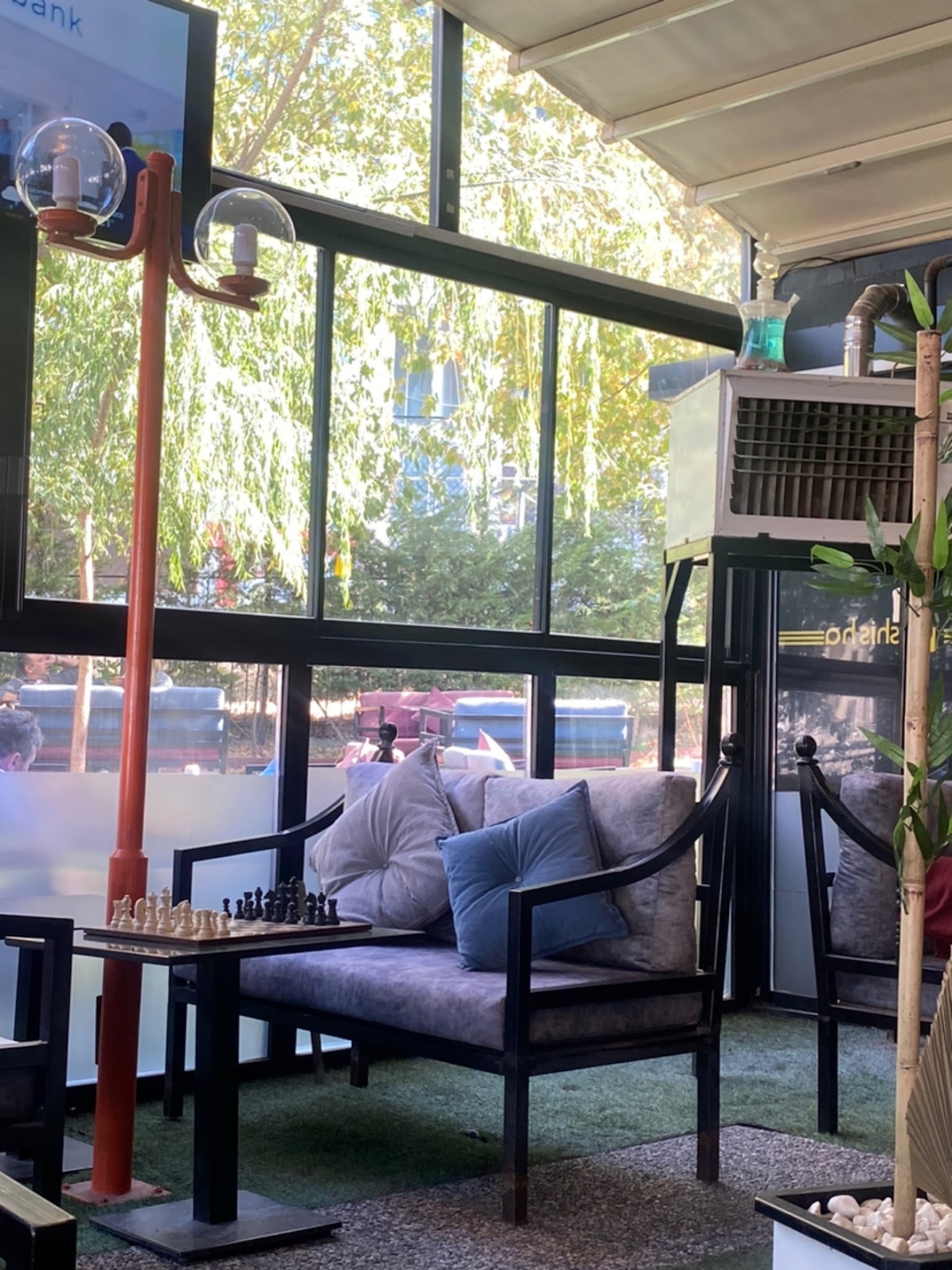 Shisha Cafe & Bistro