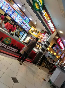 Upper West Side Falafel resimleri