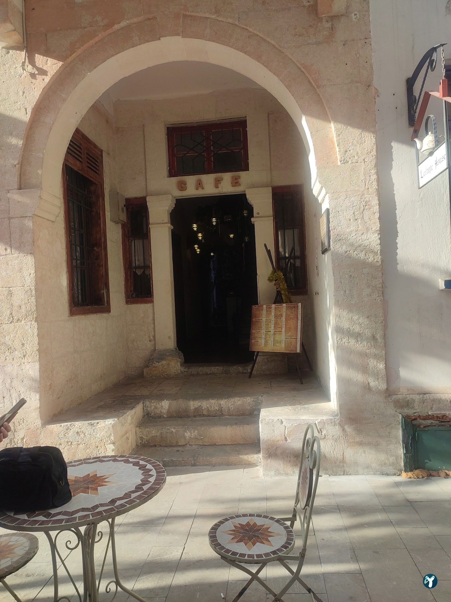 Levante House