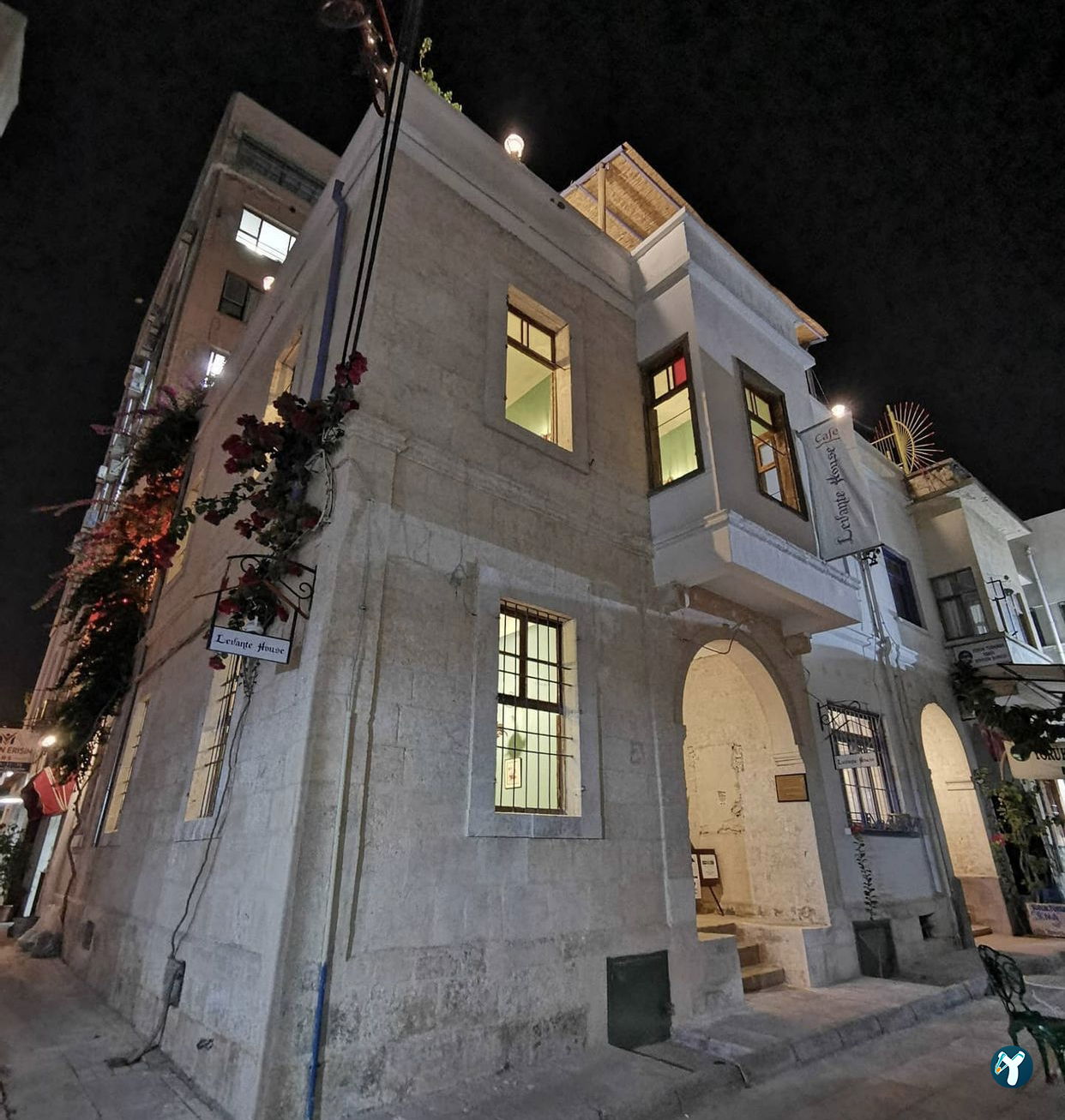 Levante House