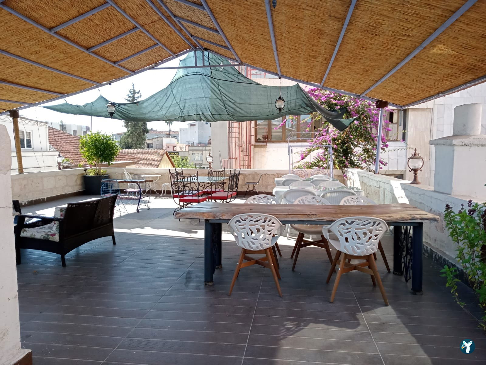 Levante House