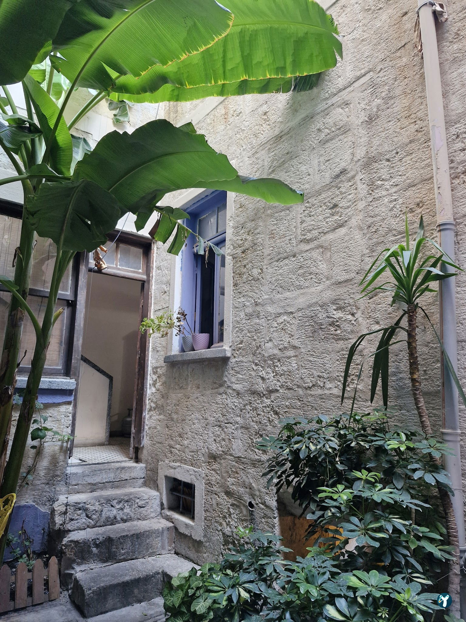 Levante House