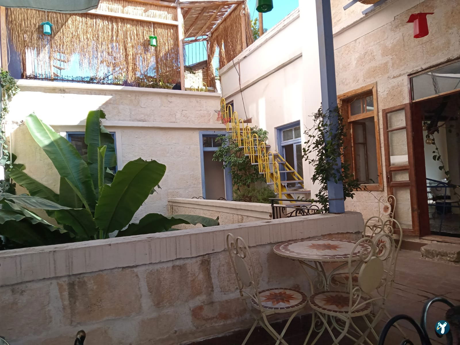 Levante House