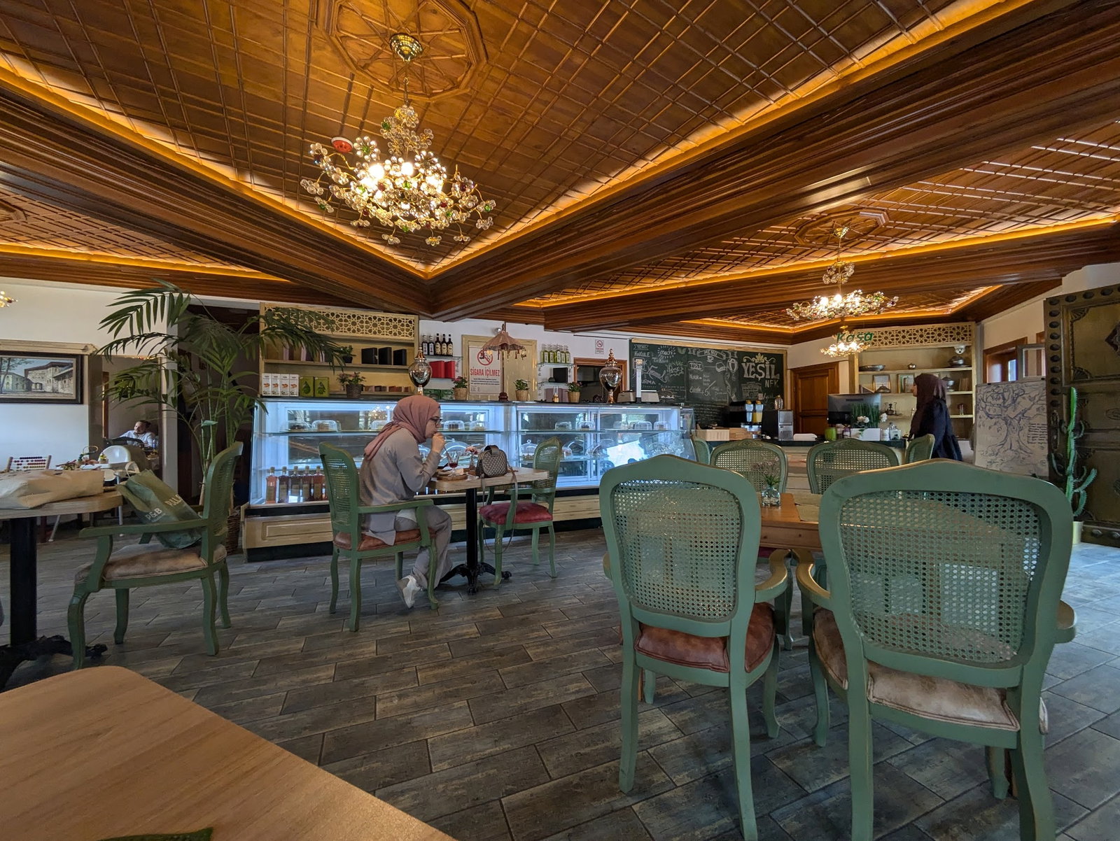 Yeşi̇l Nfk Kafe&Hurma