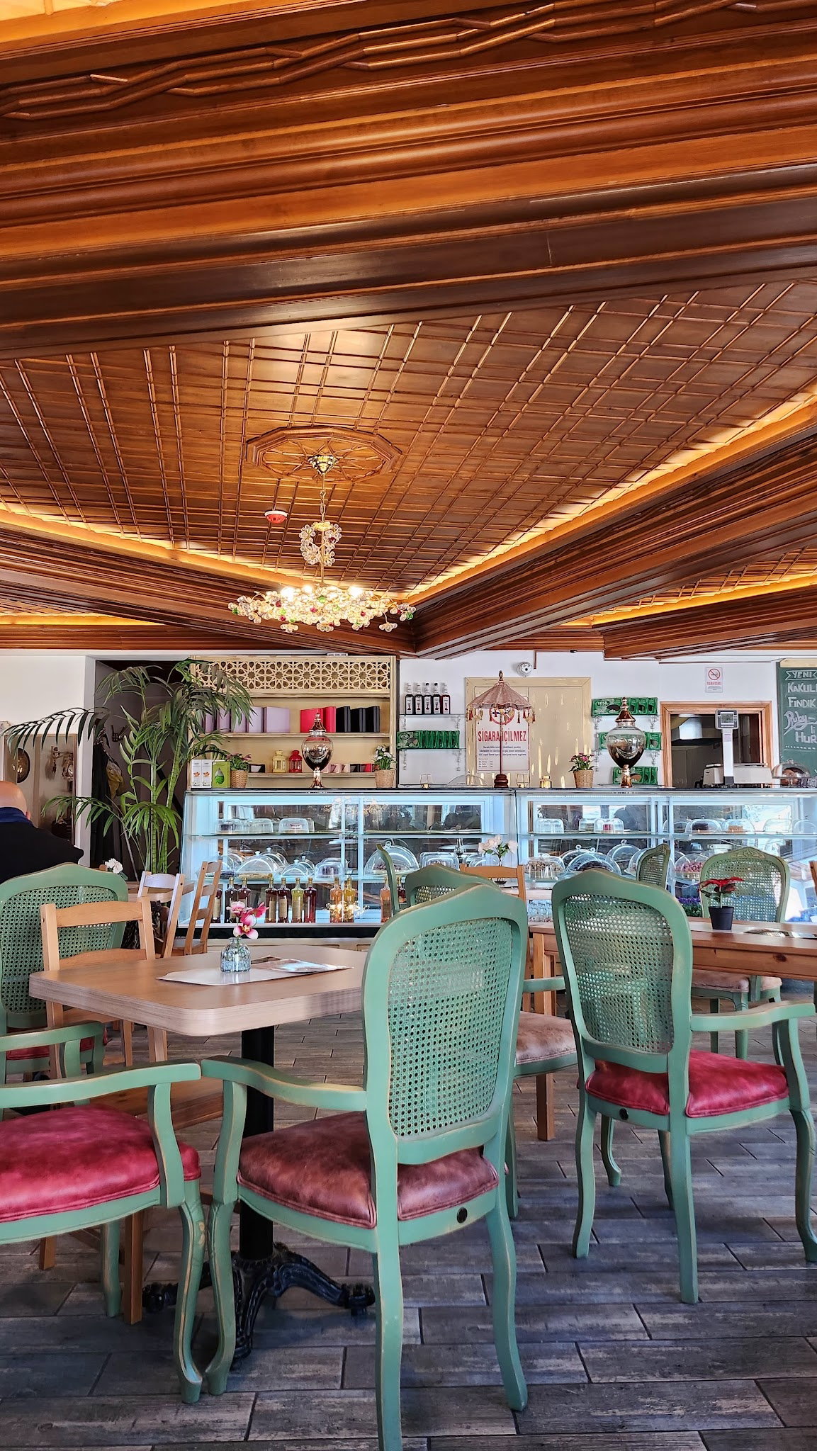 Yeşi̇l Nfk Kafe&Hurma