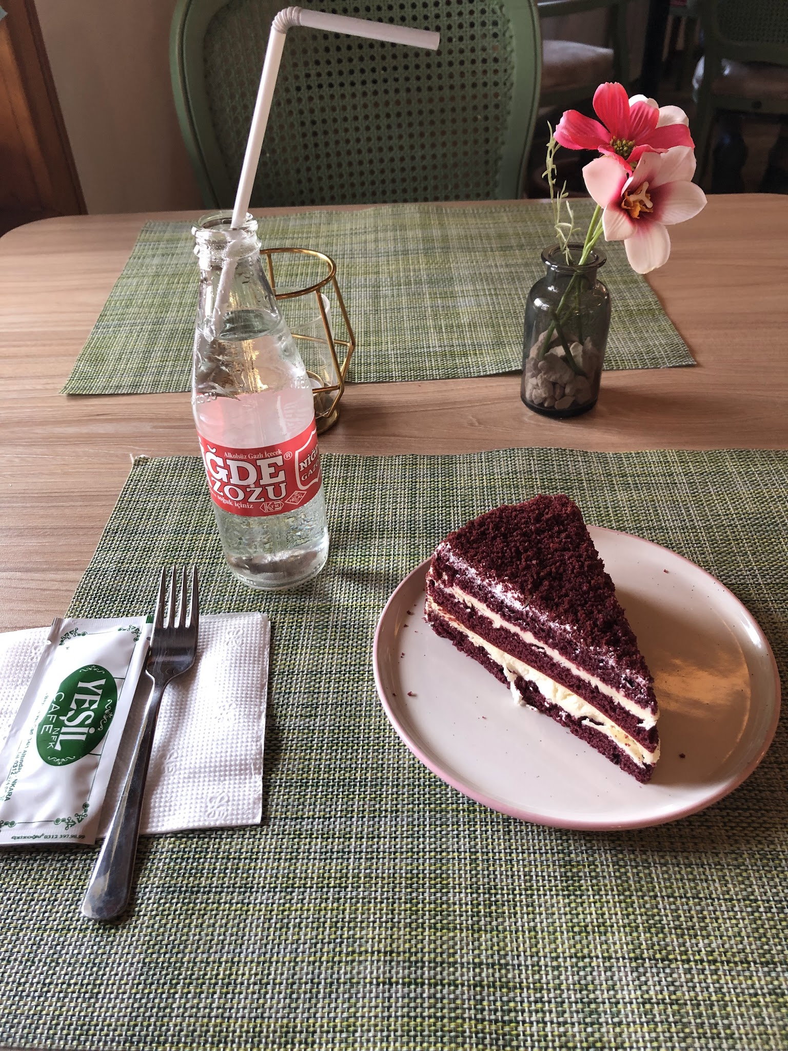 Yeşi̇l Nfk Kafe&Hurma