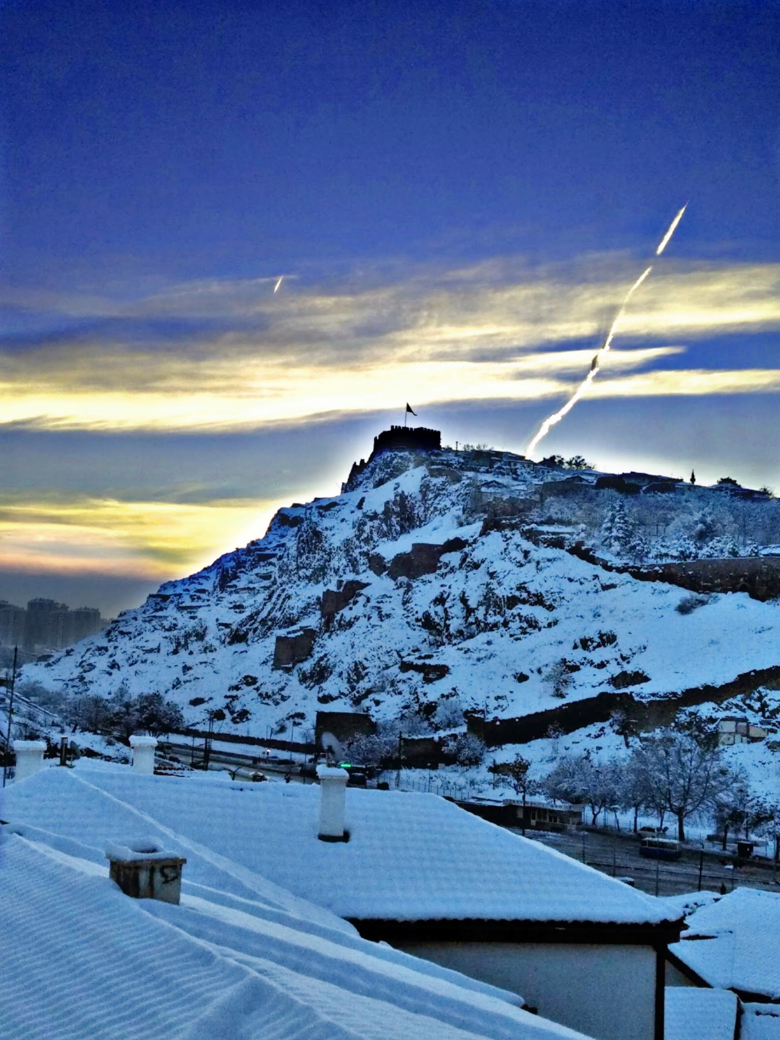 Yeşi̇l Nfk Kafe&Hurma