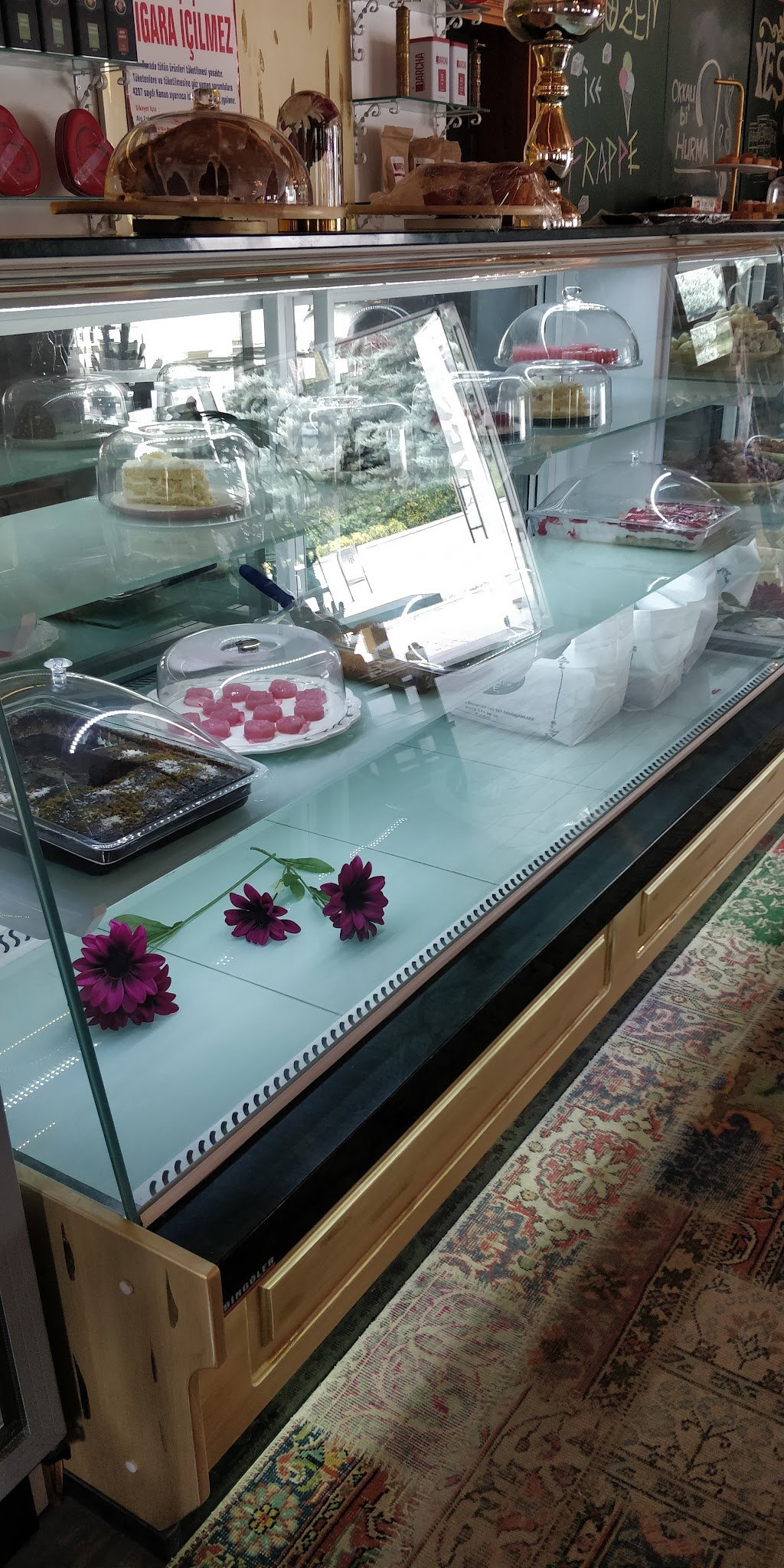 Yeşi̇l Nfk Kafe&Hurma