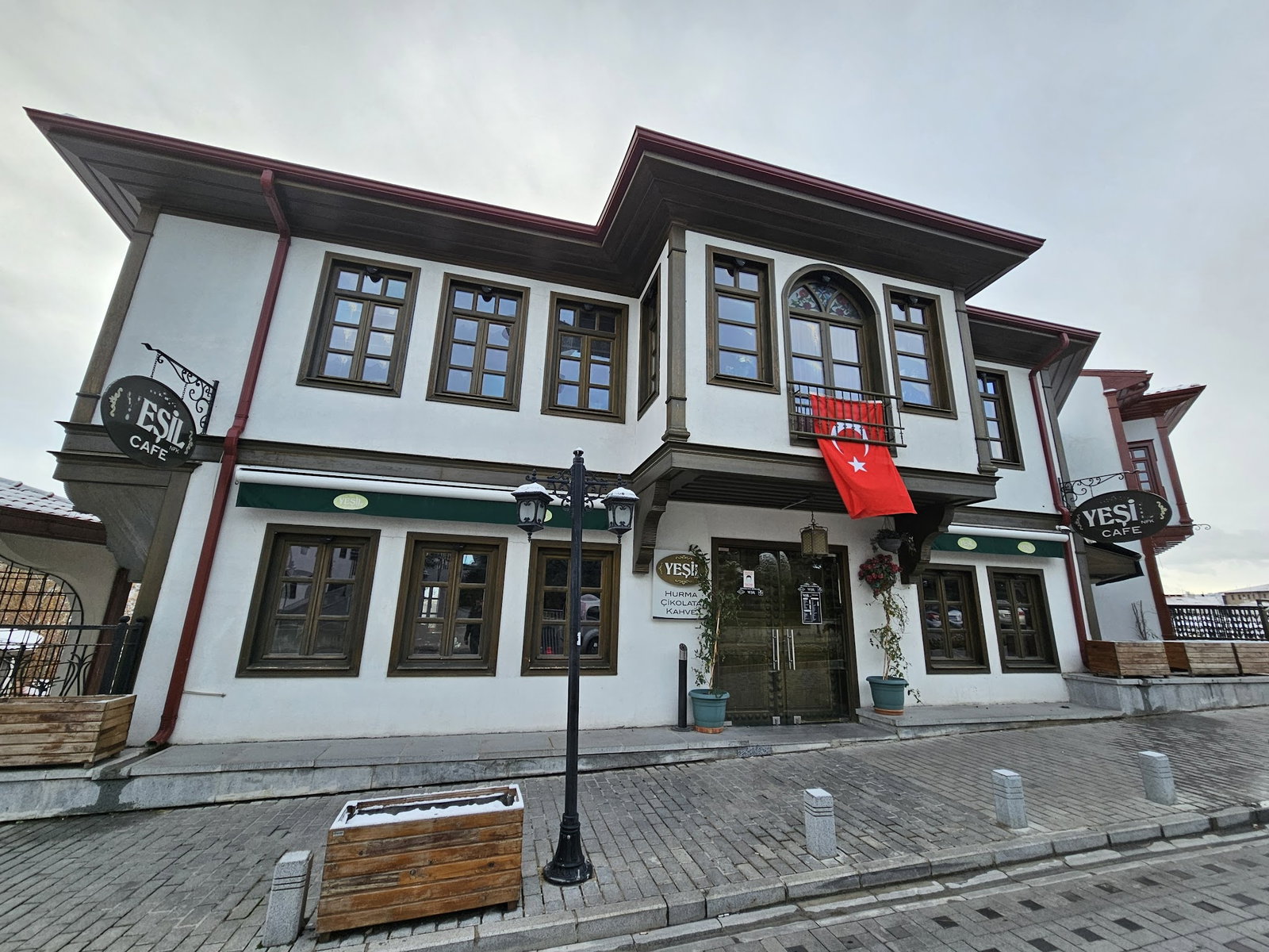 Yeşi̇l Nfk Kafe&Hurma