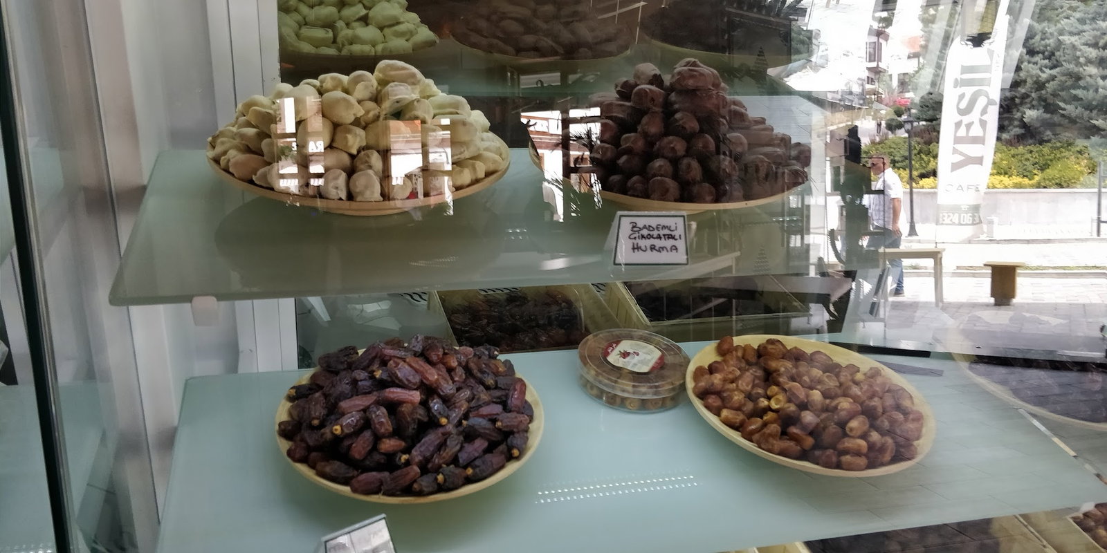 Yeşi̇l Nfk Kafe&Hurma