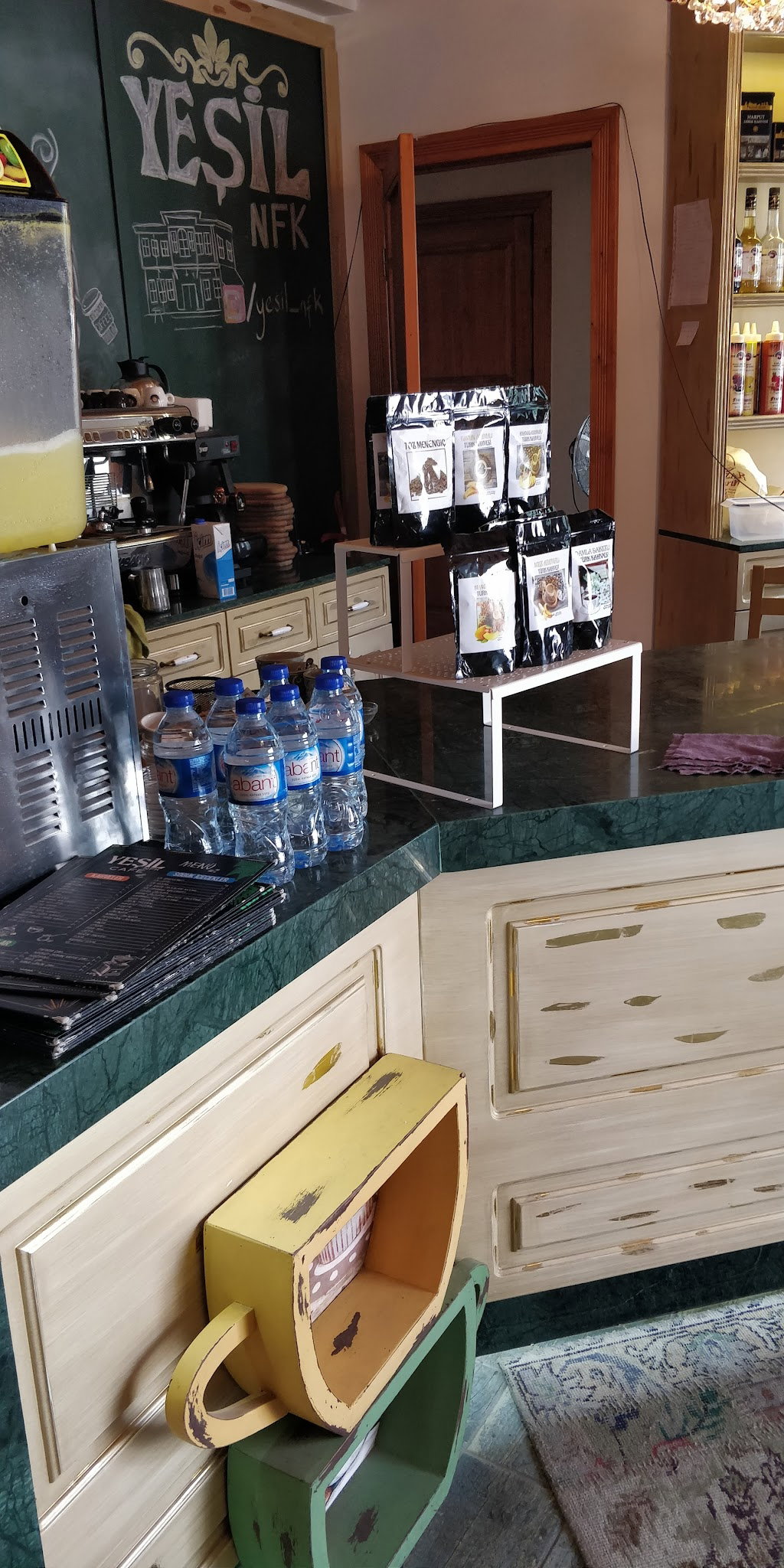 Yeşi̇l Nfk Kafe&Hurma