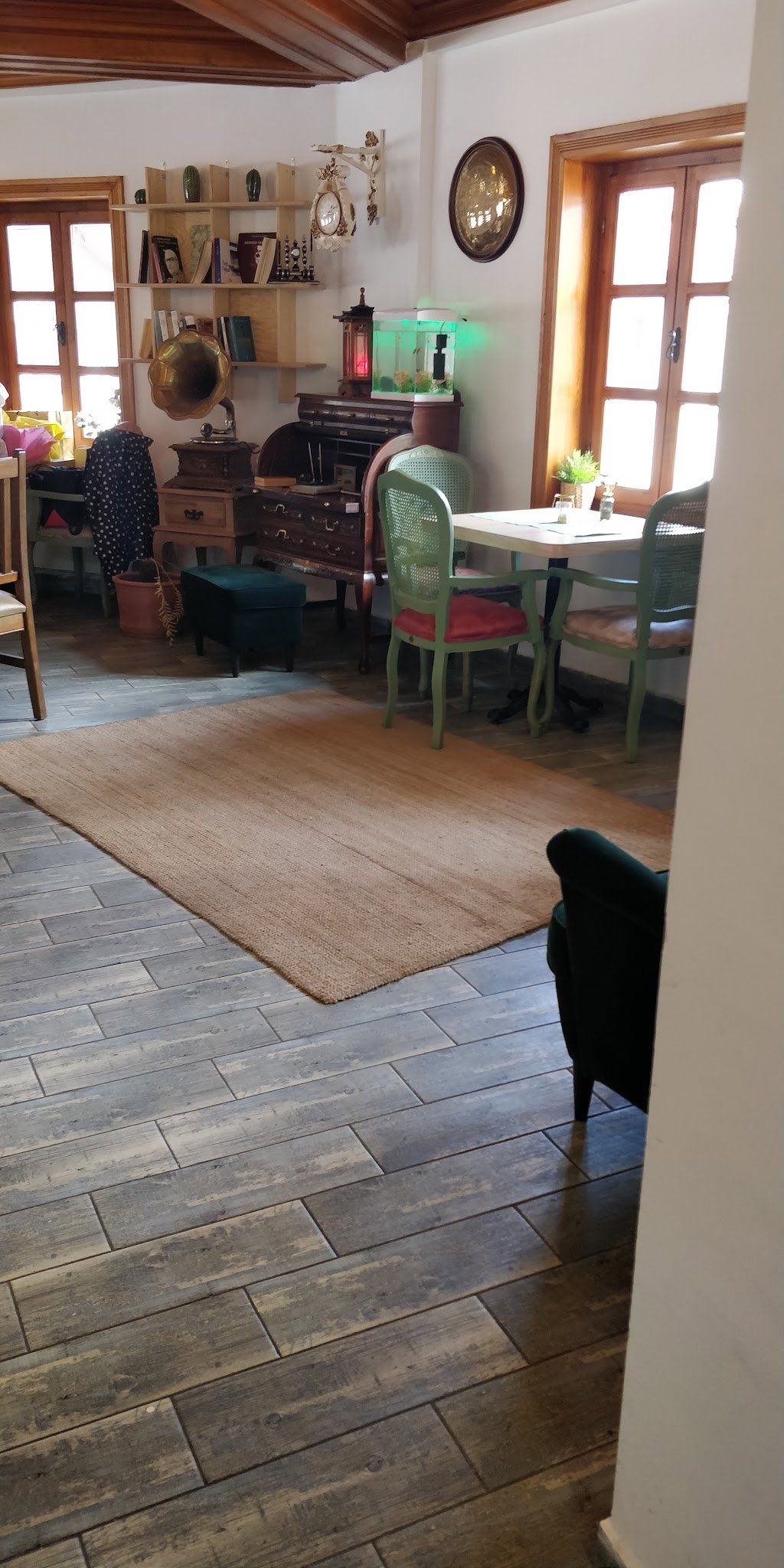 Yeşi̇l Nfk Kafe&Hurma