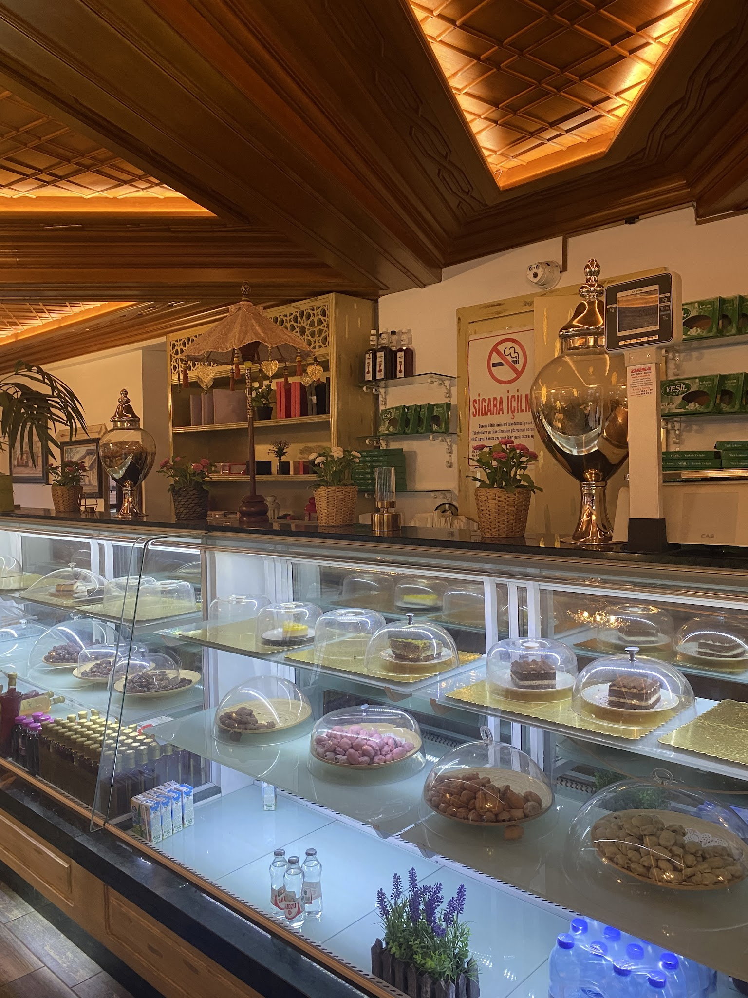 Yeşi̇l Nfk Kafe&Hurma