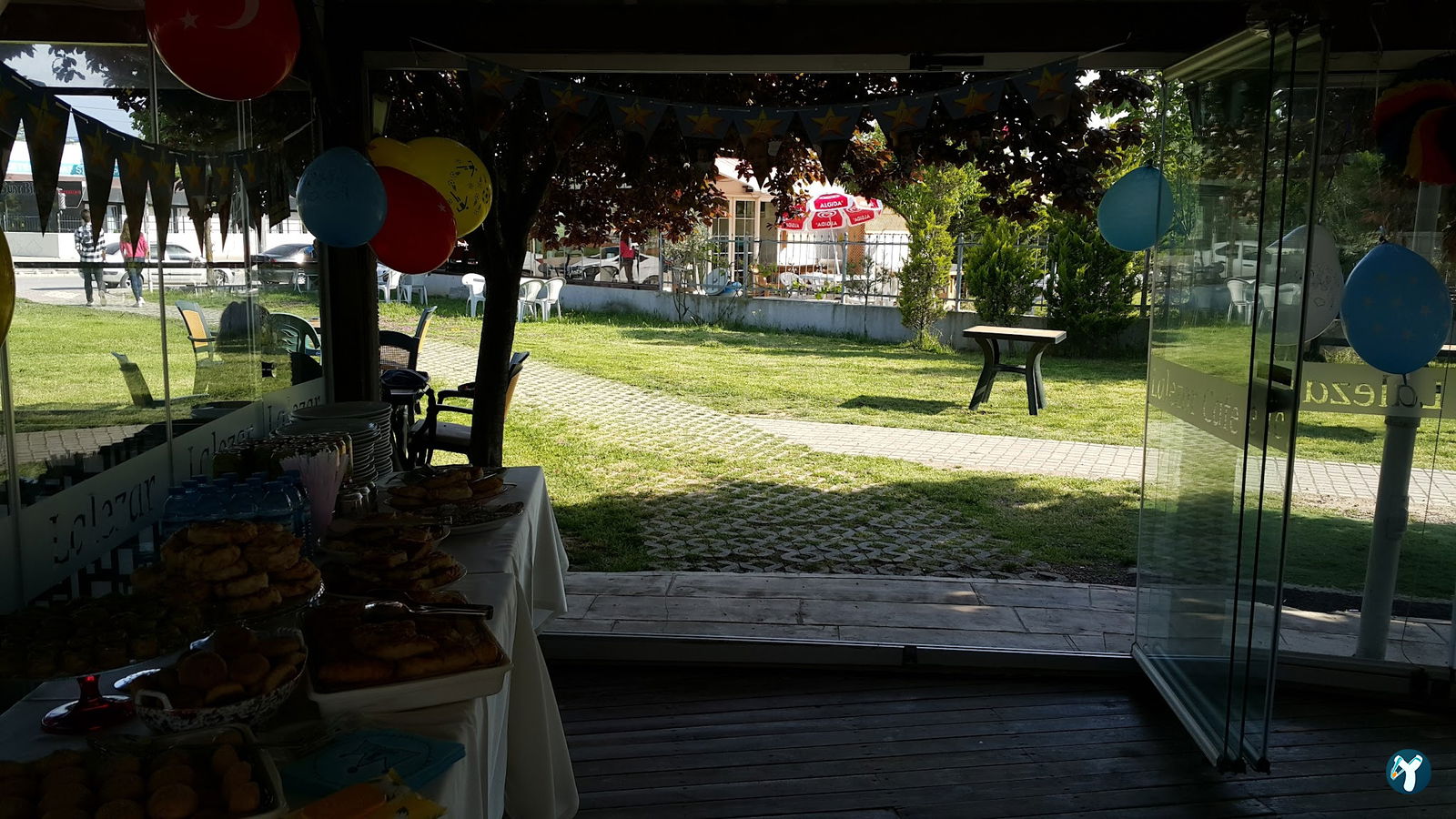 Beşçeşmeler Lalezar Cafe
