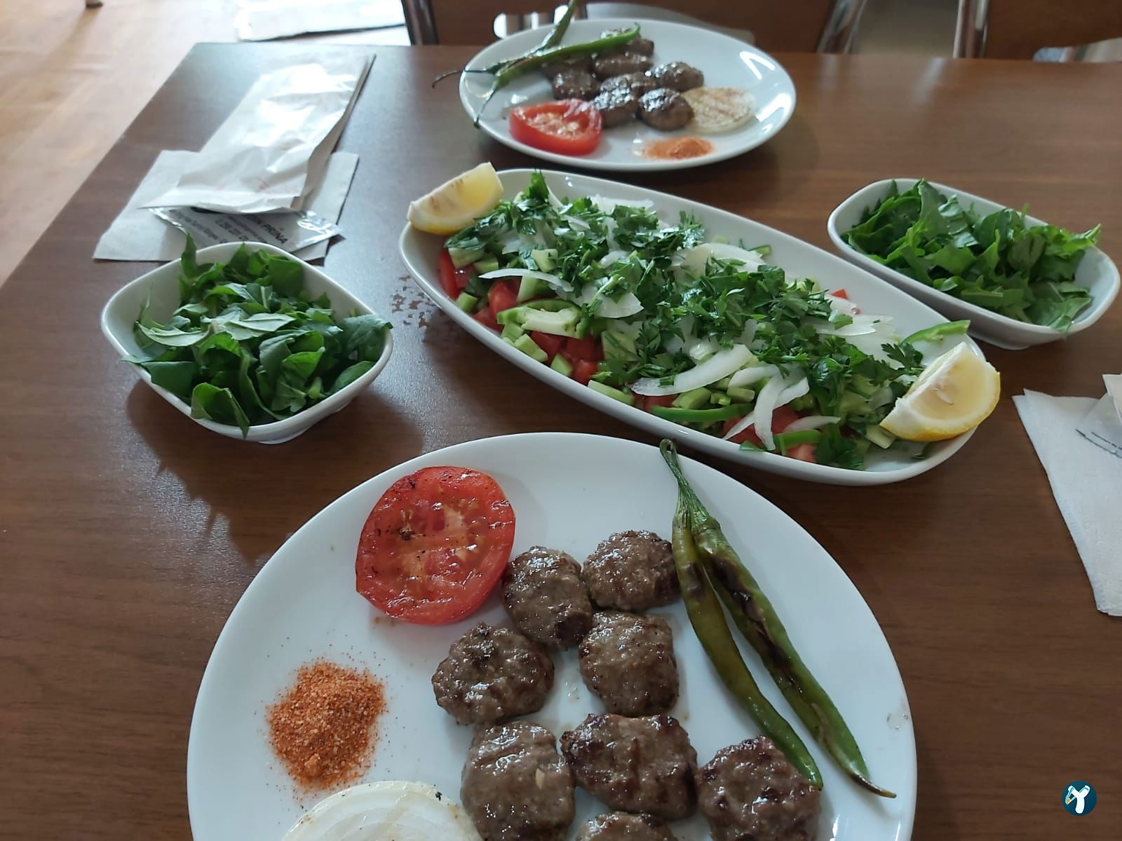 Mert Çine Köfte & Çorba & Izgara & Aperatif