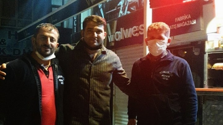 Kokoreççi̇ Kenan Usta Pi̇li̇ç Çevi̇rme Mi̇dye