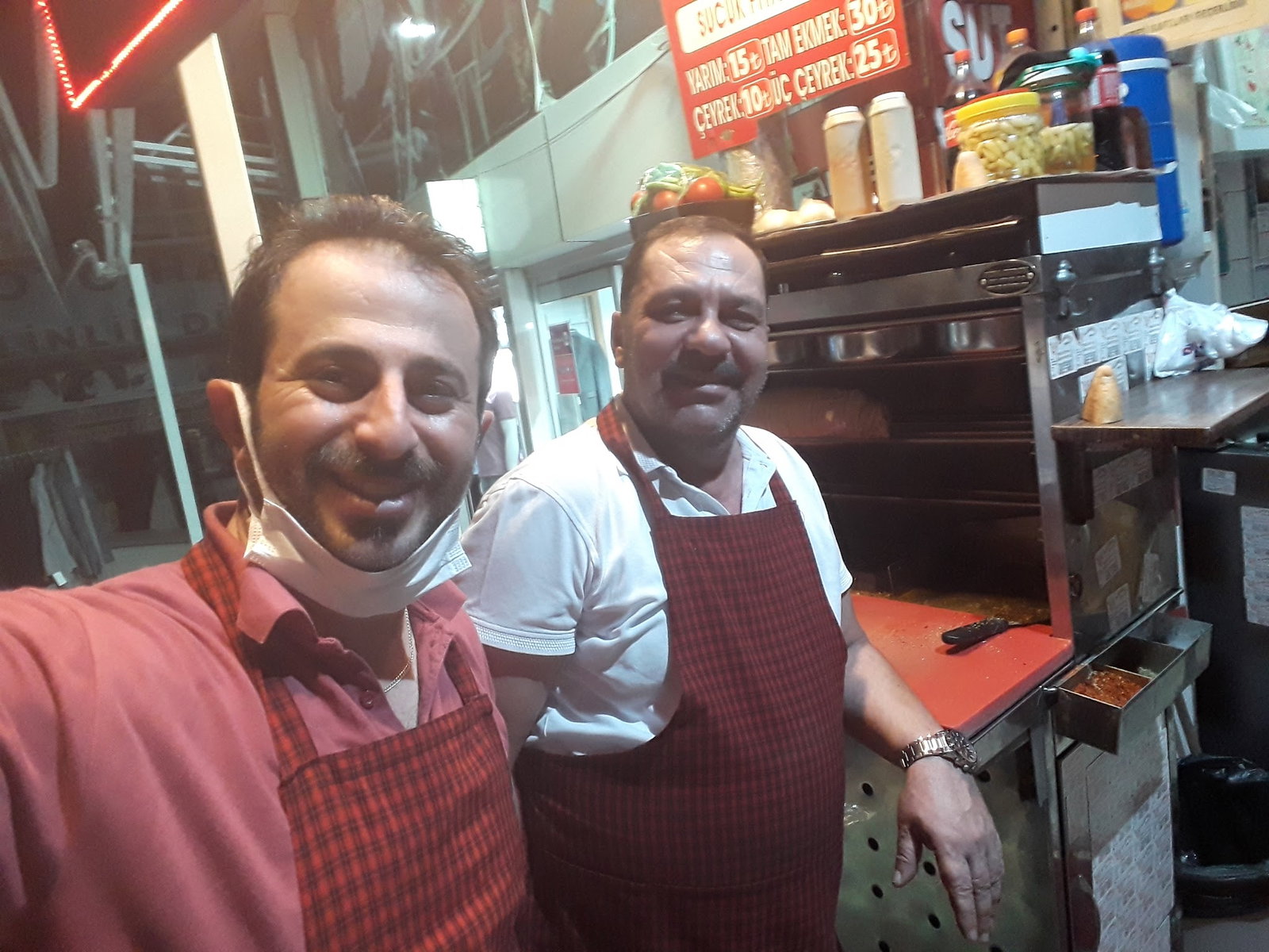 Kokoreççi̇ Kenan Usta Pi̇li̇ç Çevi̇rme Mi̇dye