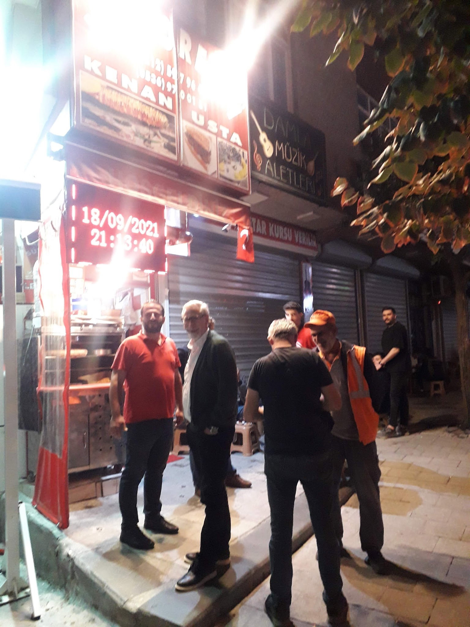 Kokoreççi̇ Kenan Usta Pi̇li̇ç Çevi̇rme Mi̇dye