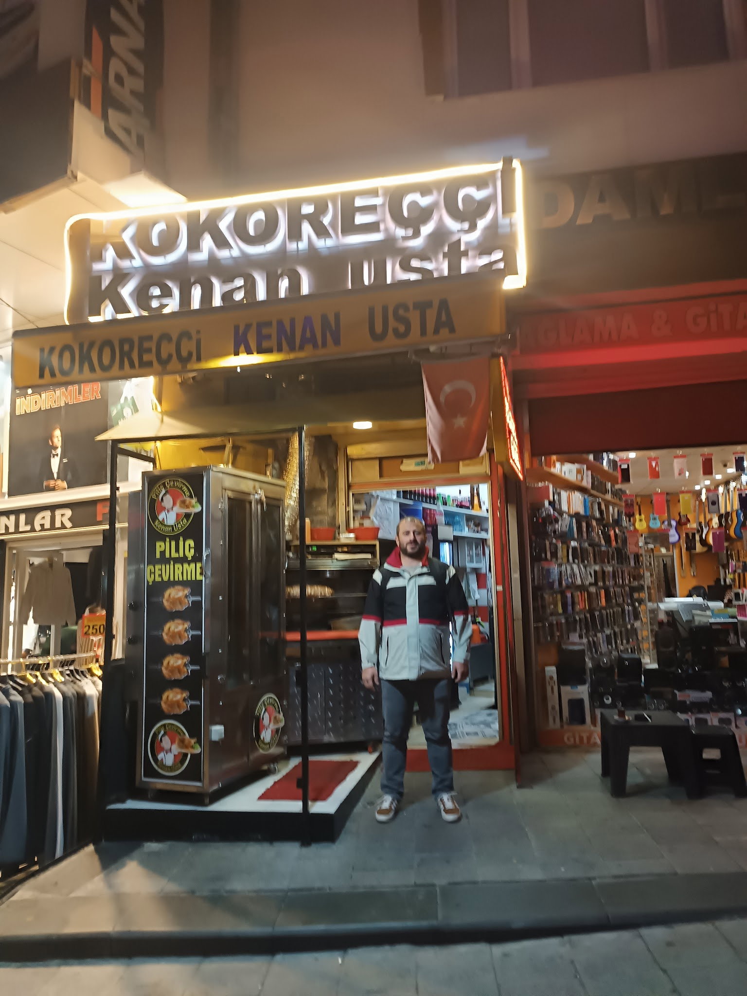 Kokoreççi̇ Kenan Usta Pi̇li̇ç Çevi̇rme Mi̇dye