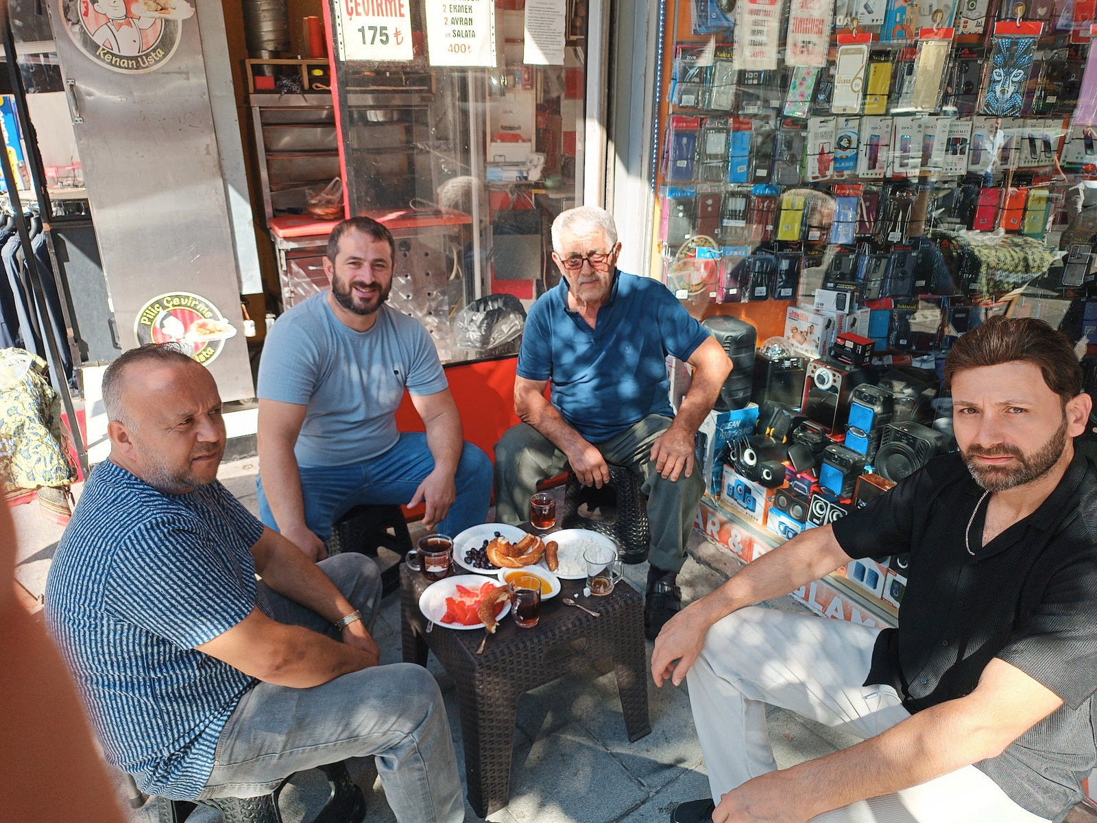 Kokoreççi̇ Kenan Usta Pi̇li̇ç Çevi̇rme Mi̇dye