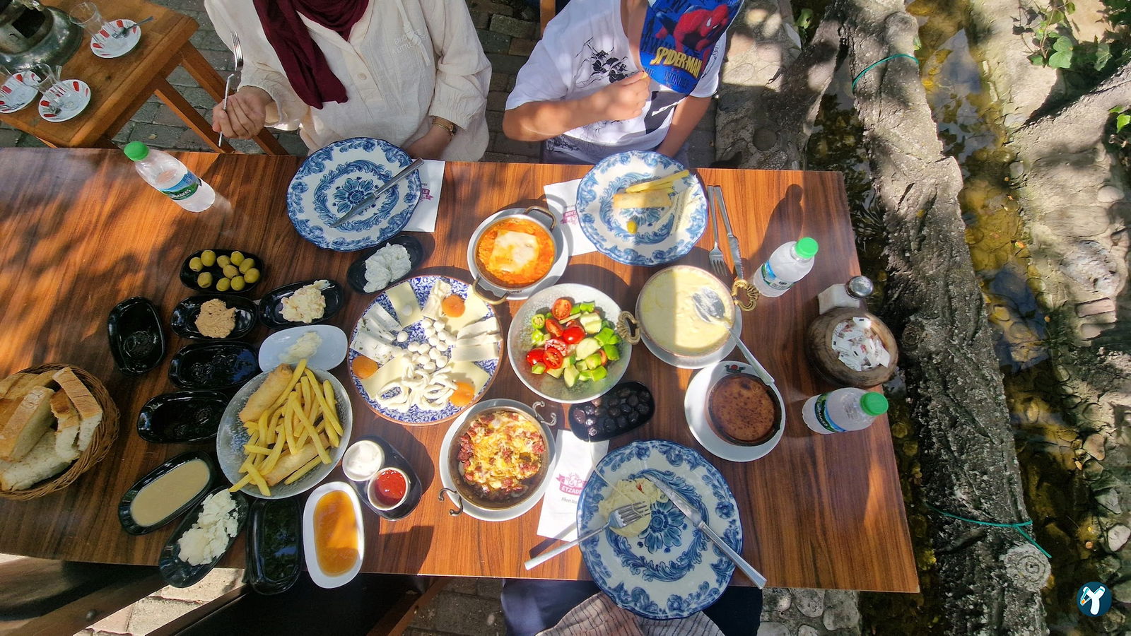 Etzade Eşsiz Anadolu Lezzetleri - Testi Kebabı, Dana Lokum - Kahvaltı
